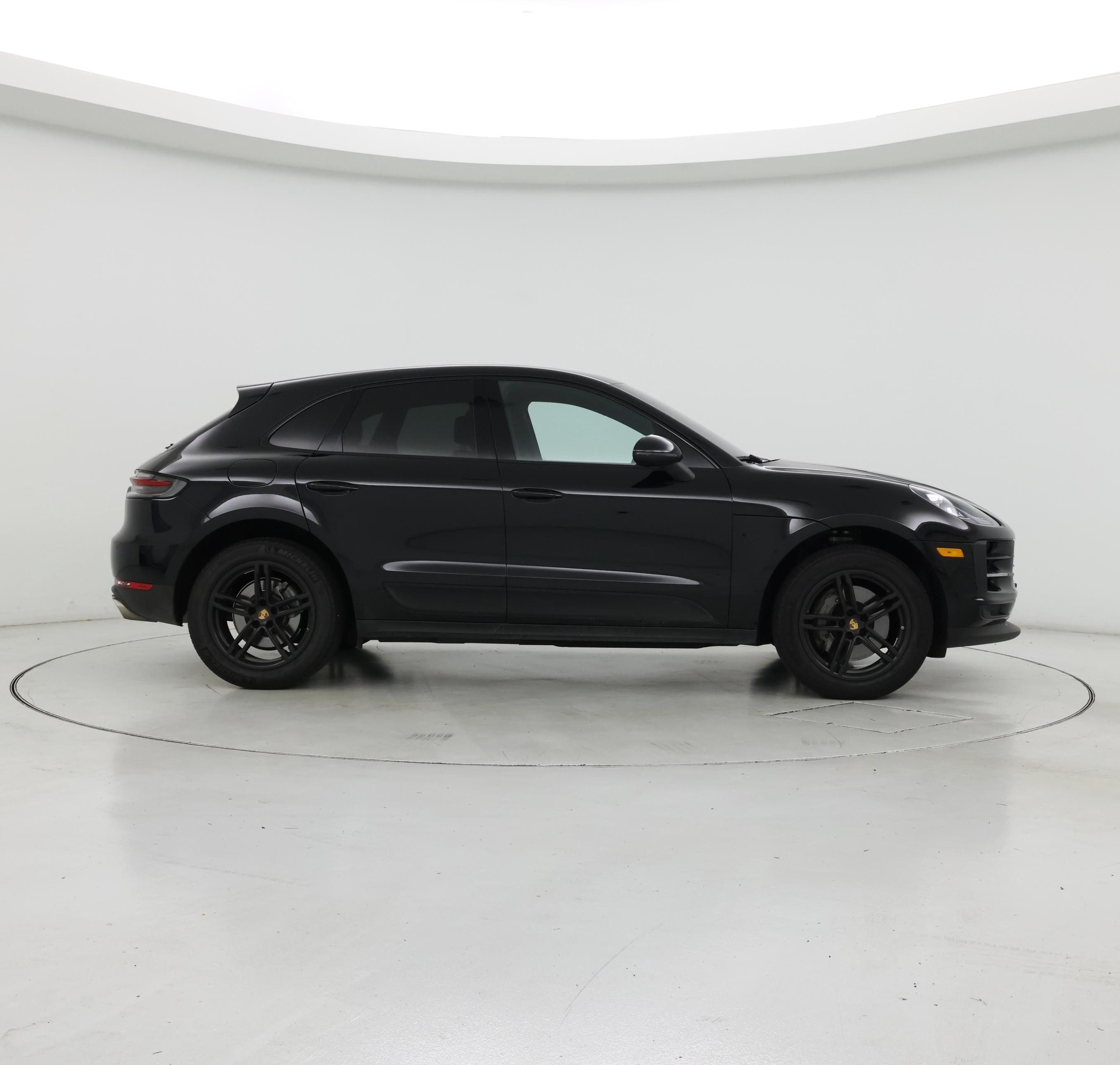 Thumbnail: 2020 Porsche Macan - 7