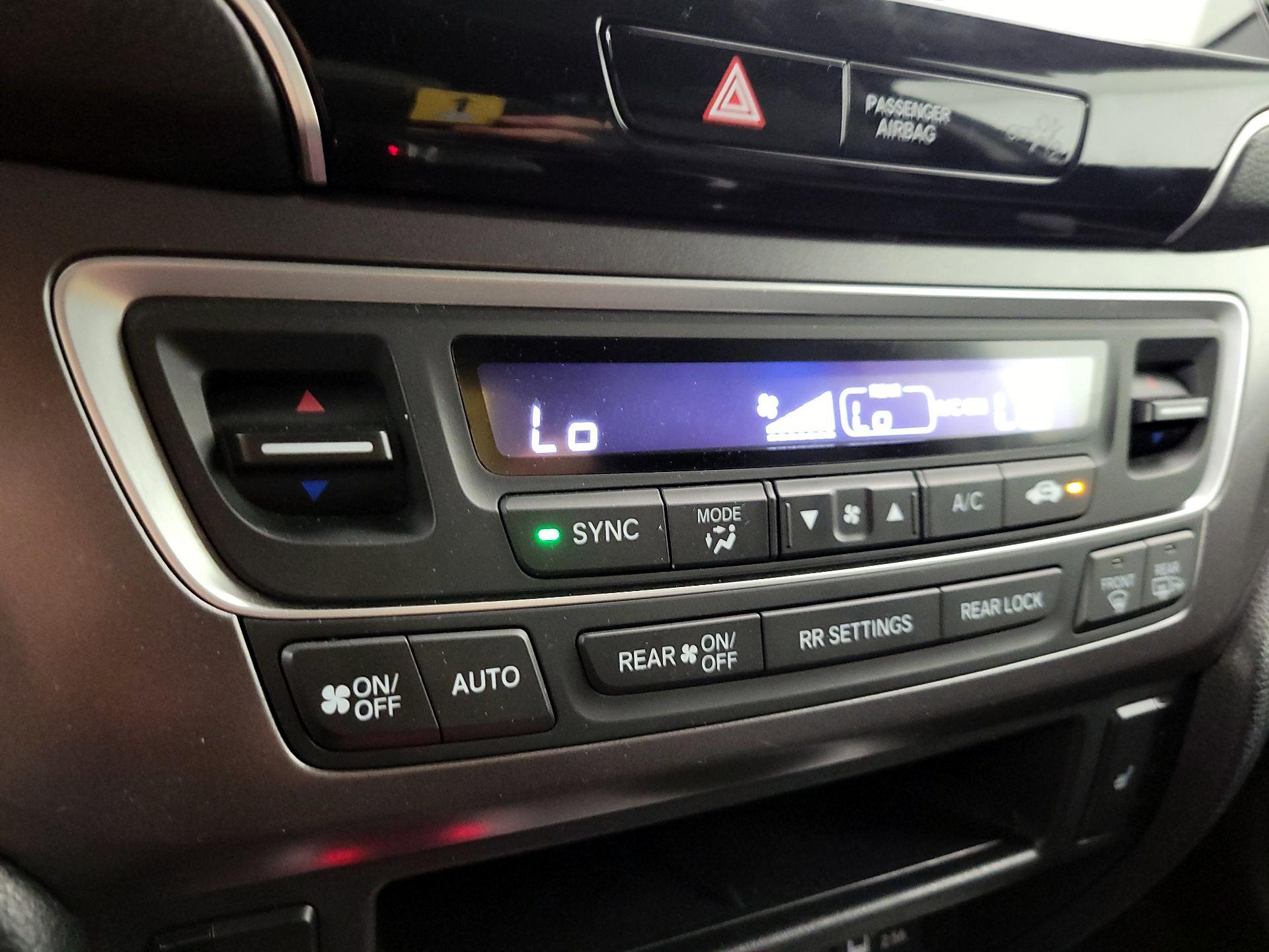 Thumbnail: 2021 Honda Pilot - 16