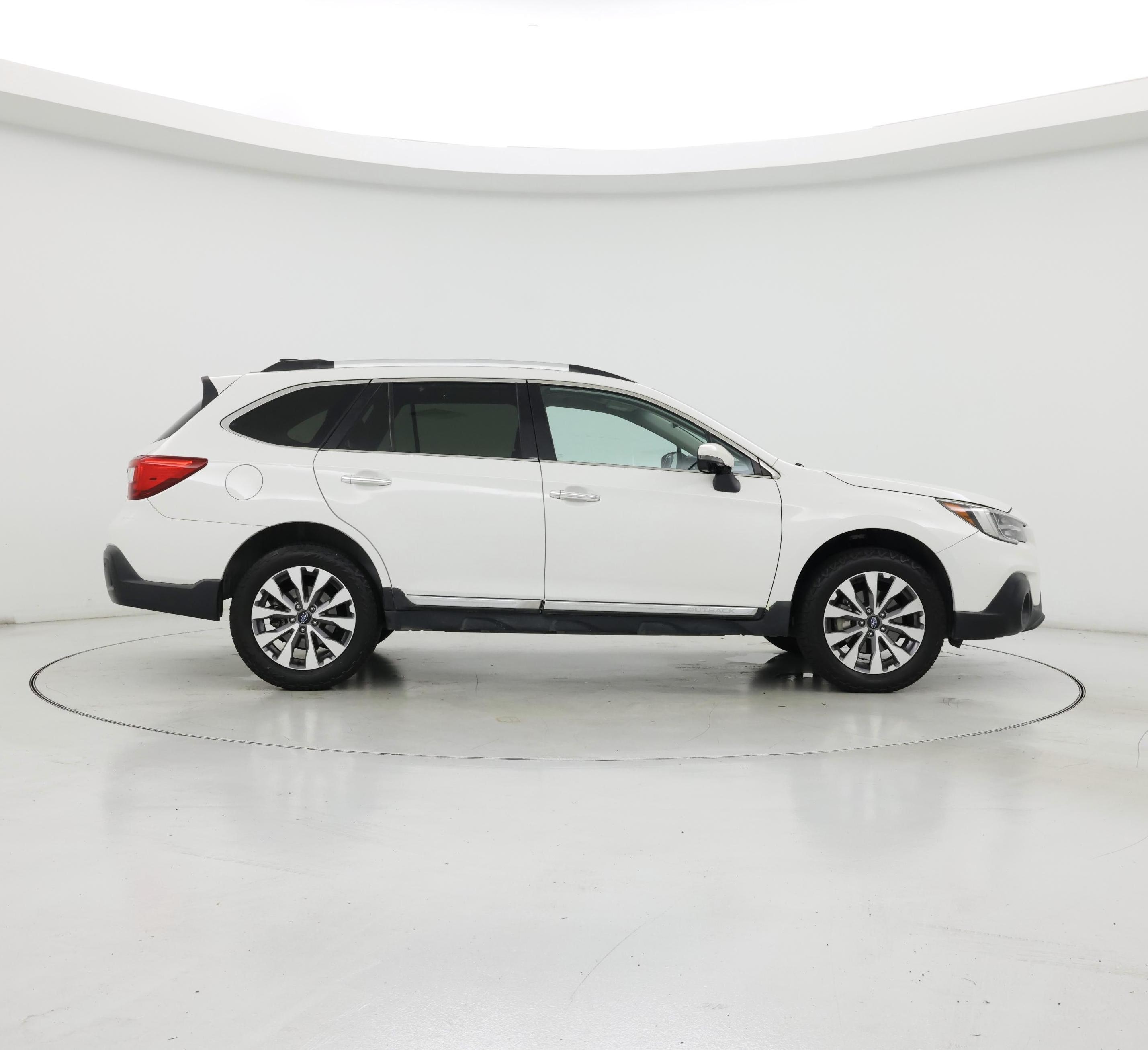 Thumbnail: 2018 Subaru Outback - 7