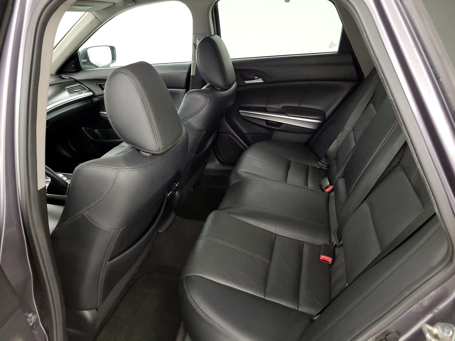 Thumbnail: 2015 Honda Accord Crosstour - 20