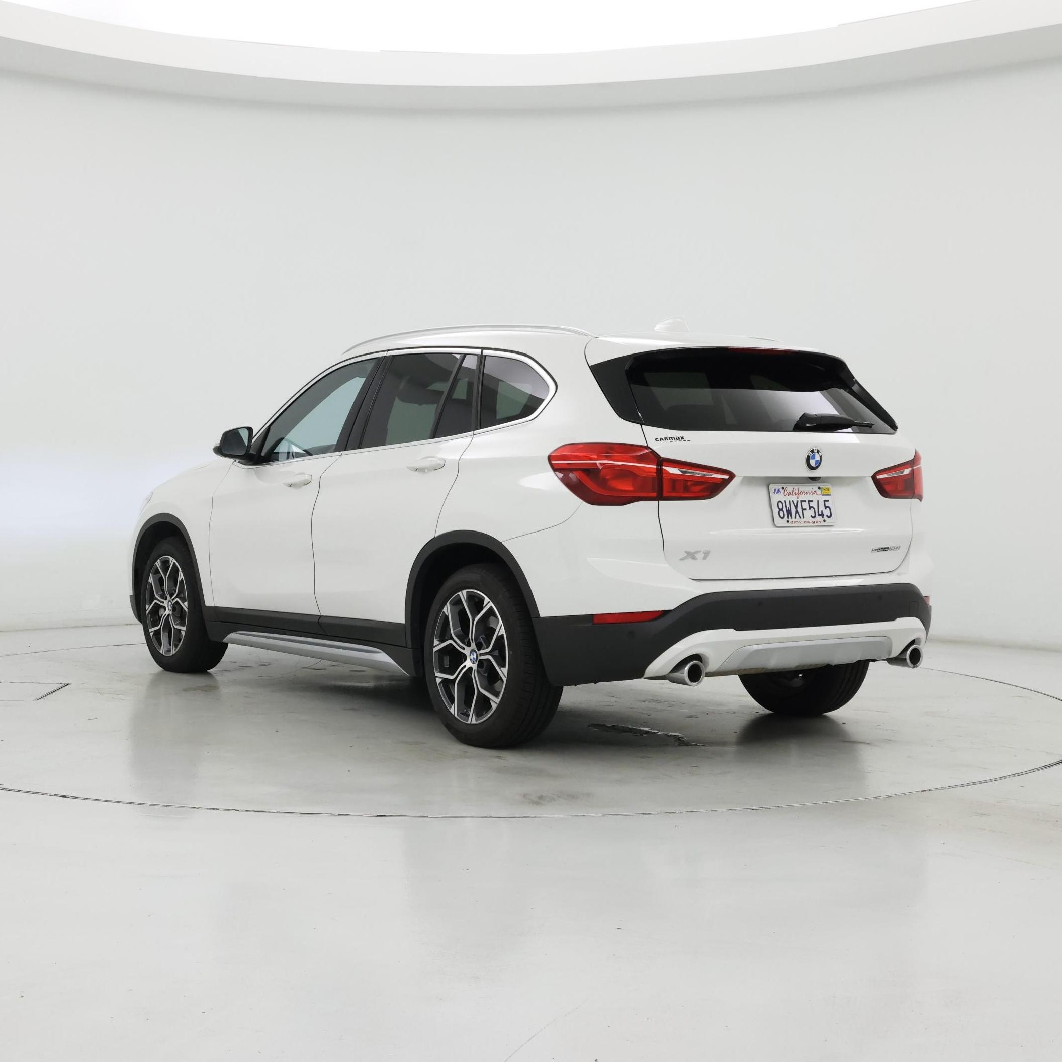 Thumbnail: 2021 BMW X1 - 2
