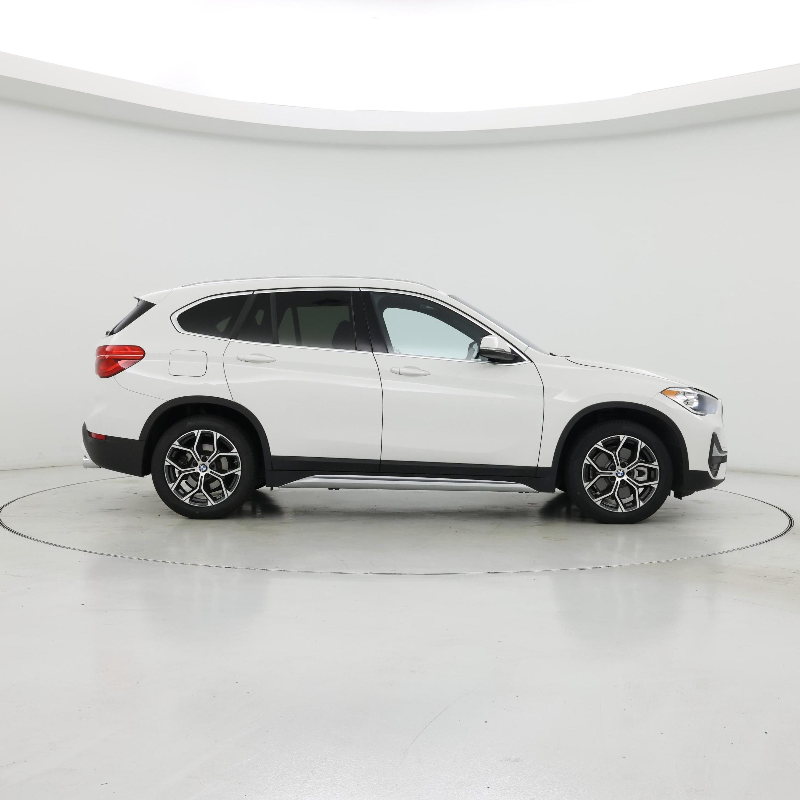 Thumbnail: 2021 BMW X1 - 7
