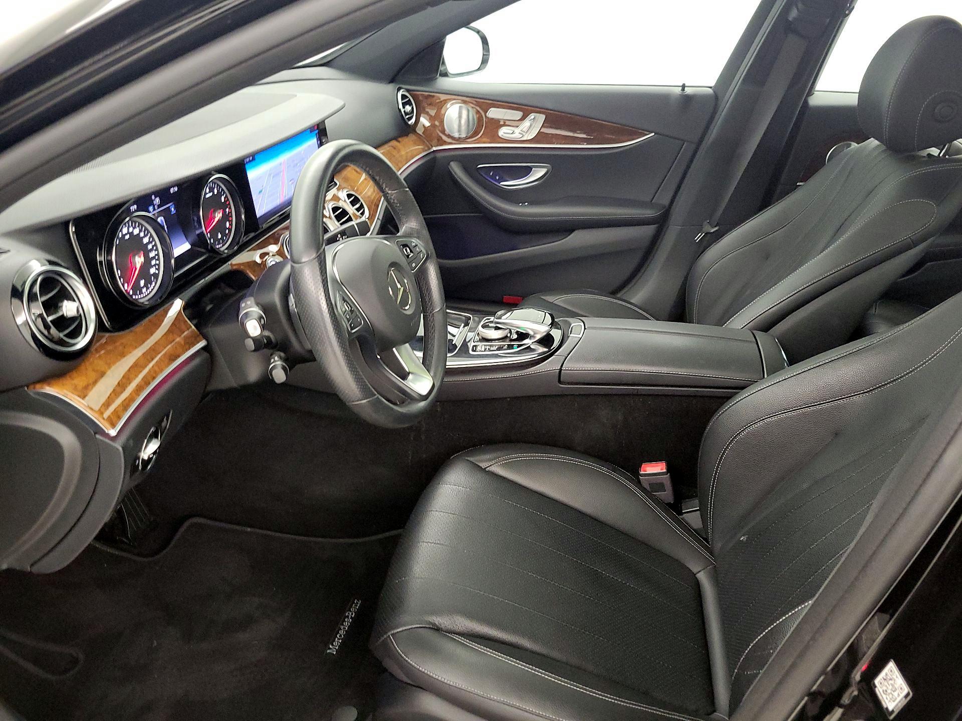 Thumbnail: 2018 Mercedes-Benz E-Class - 11