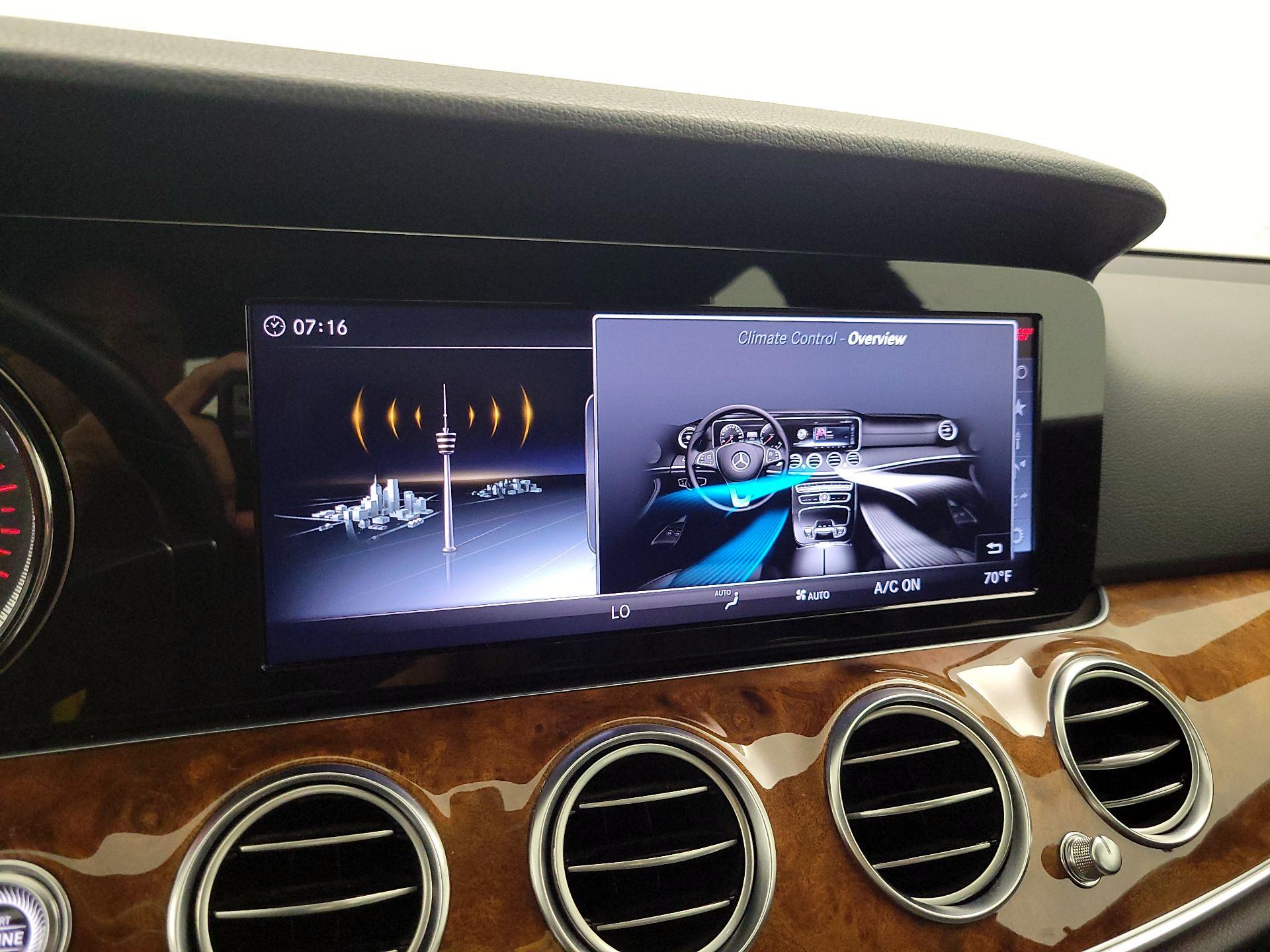 Thumbnail: 2018 Mercedes-Benz E-Class - 17