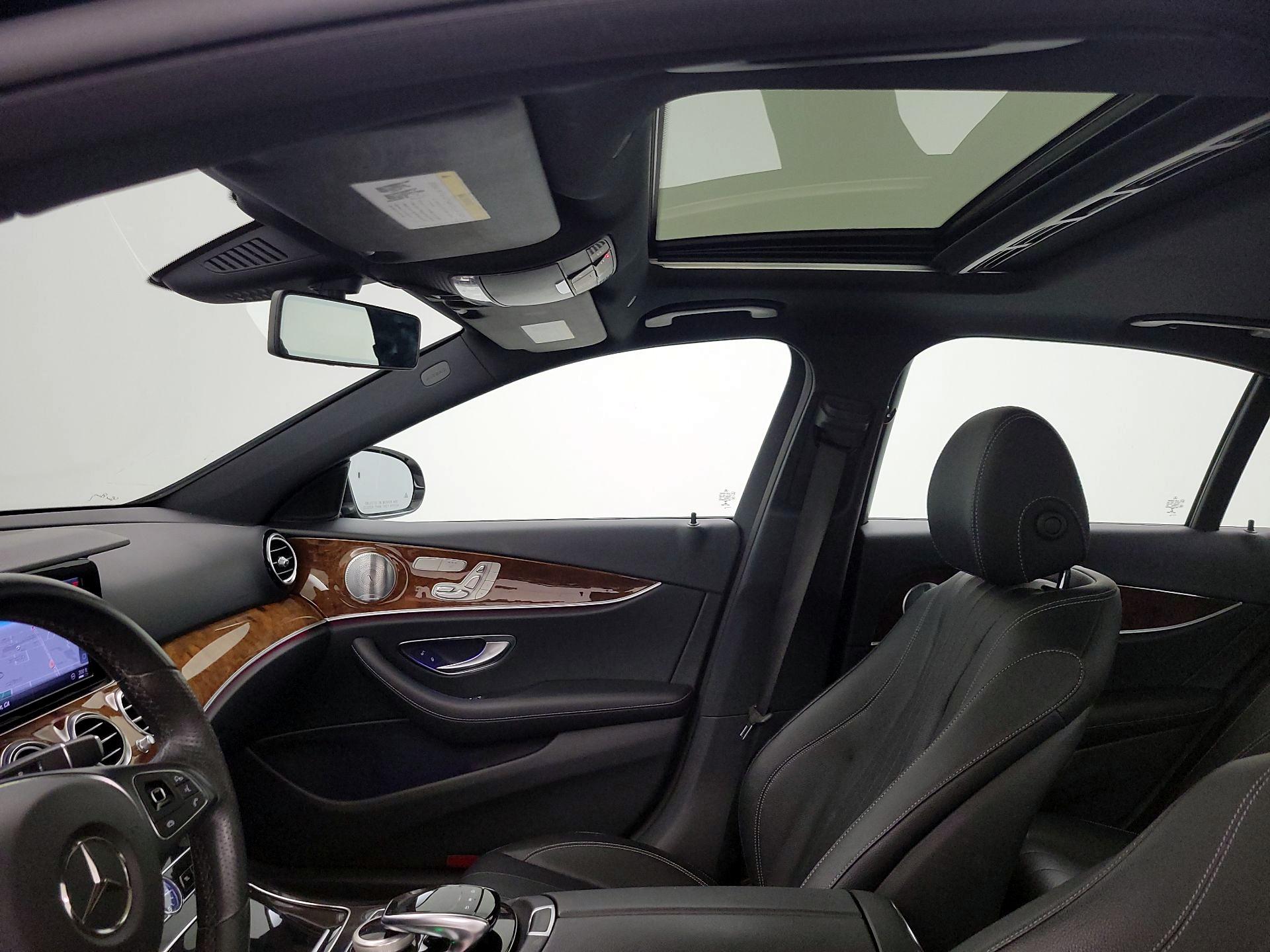 Thumbnail: 2018 Mercedes-Benz E-Class - 20