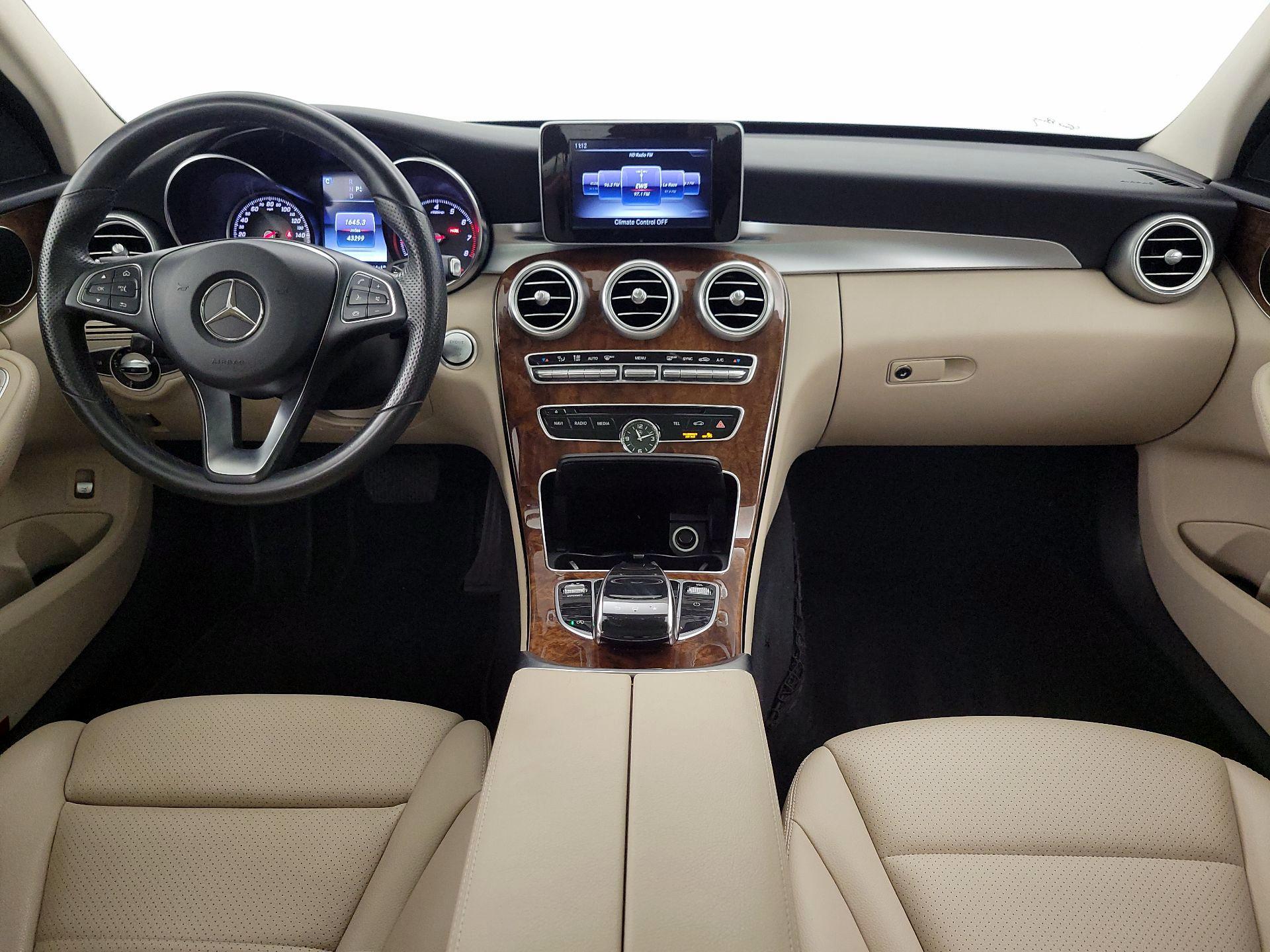 Thumbnail: 2016 Mercedes-Benz C-Class - 9
