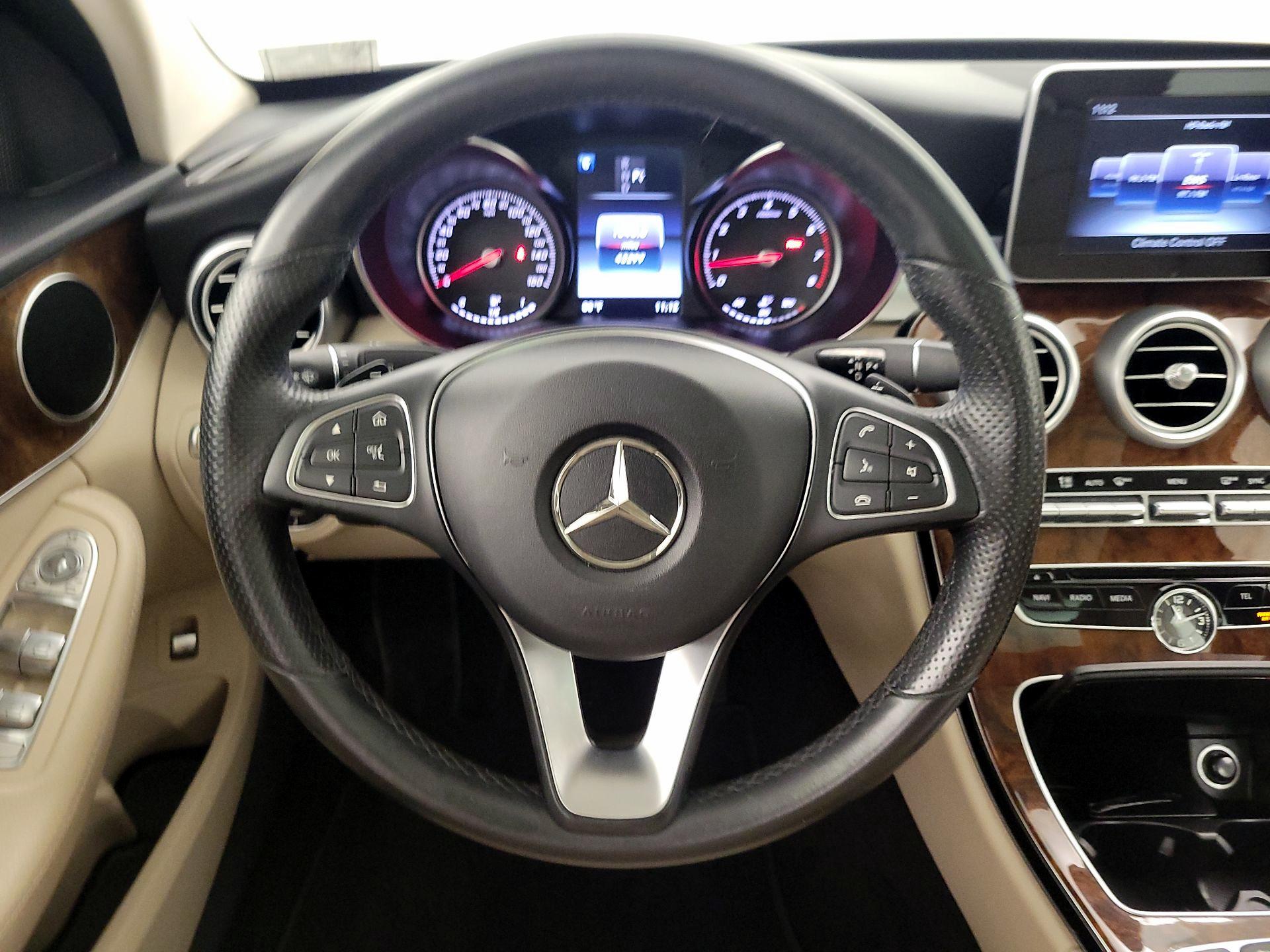 Thumbnail: 2016 Mercedes-Benz C-Class - 10
