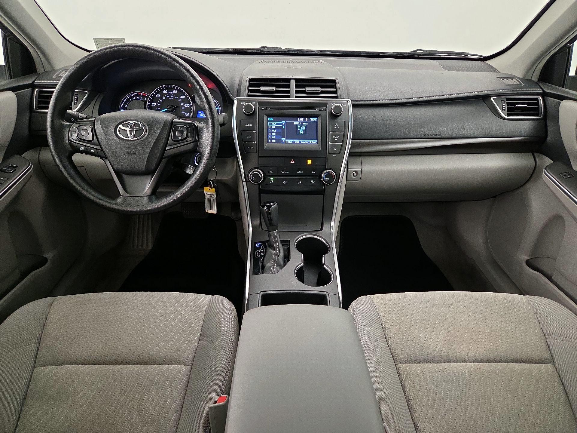 Thumbnail: 2015 Toyota Camry - 9