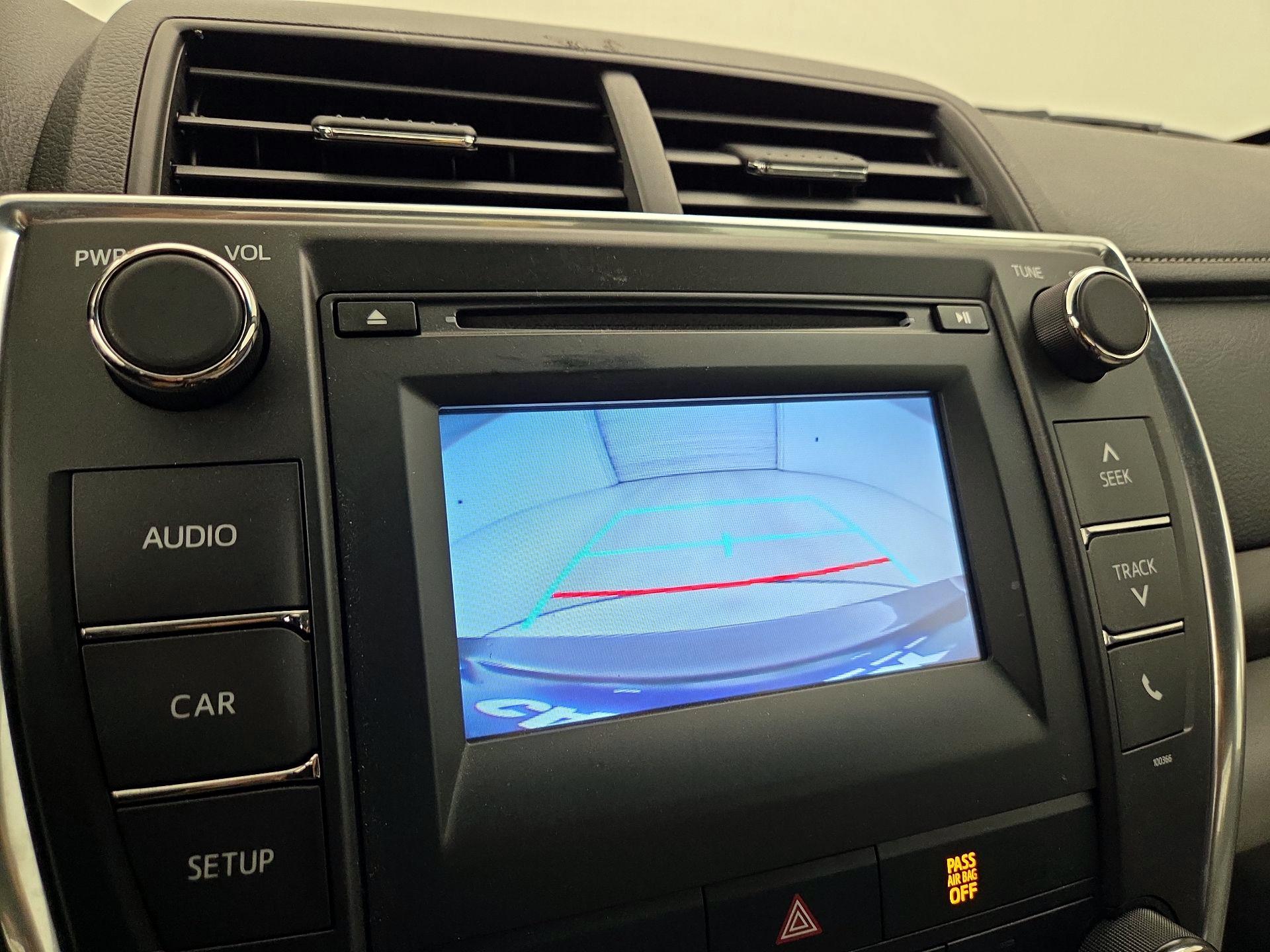 Thumbnail: 2015 Toyota Camry - 14