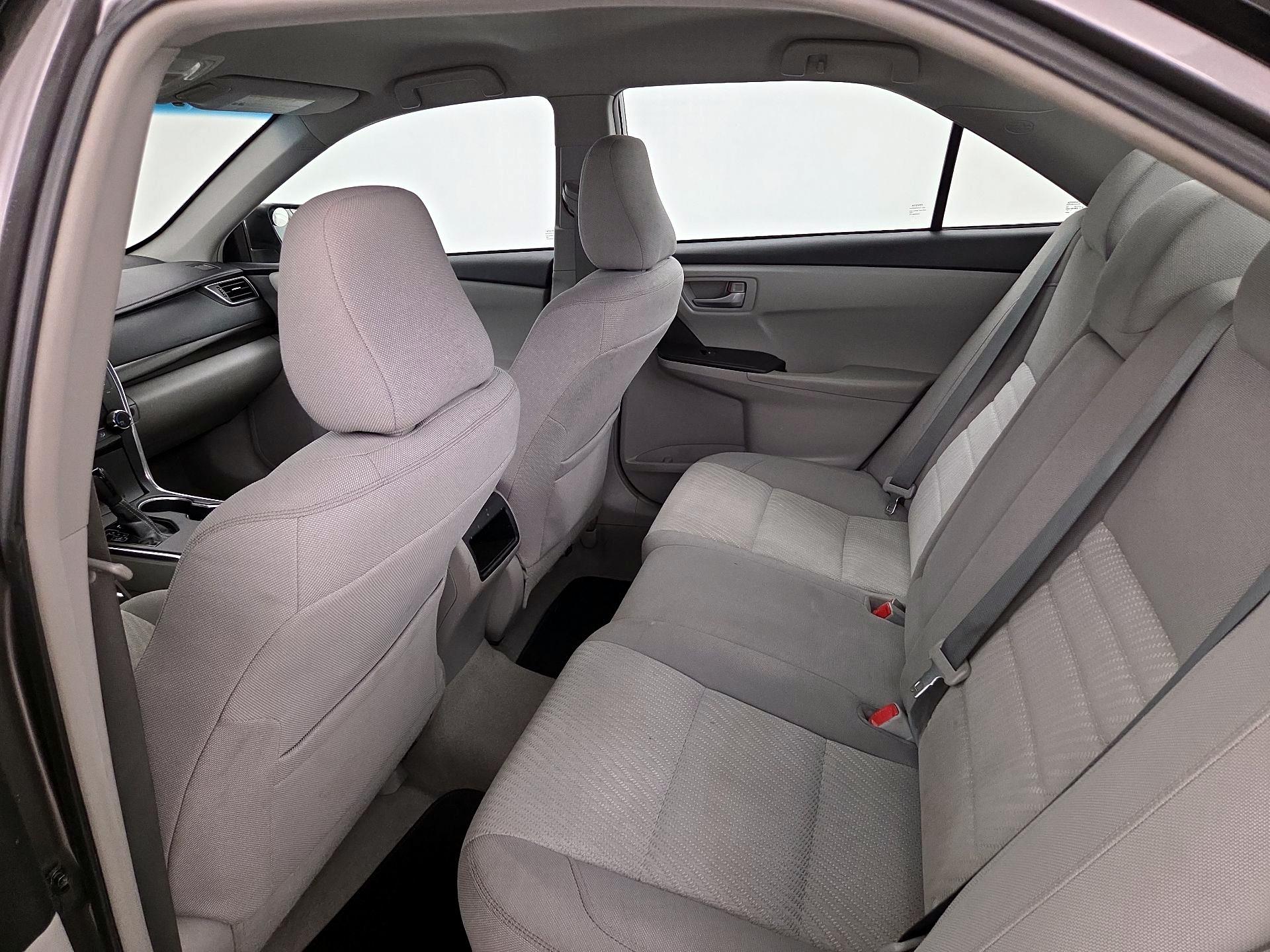 Thumbnail: 2015 Toyota Camry - 19