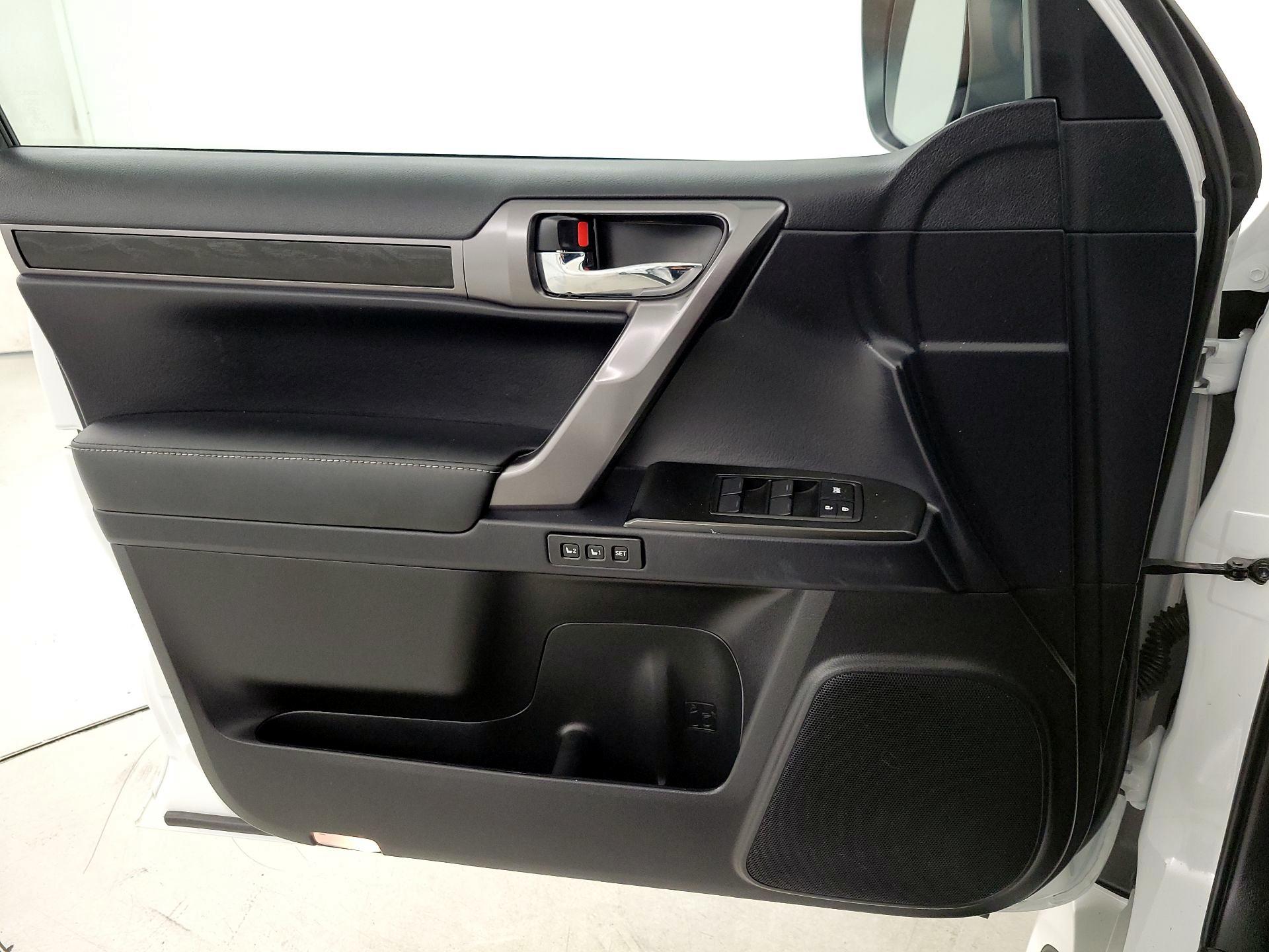 Thumbnail: 2023 Lexus GX - 12