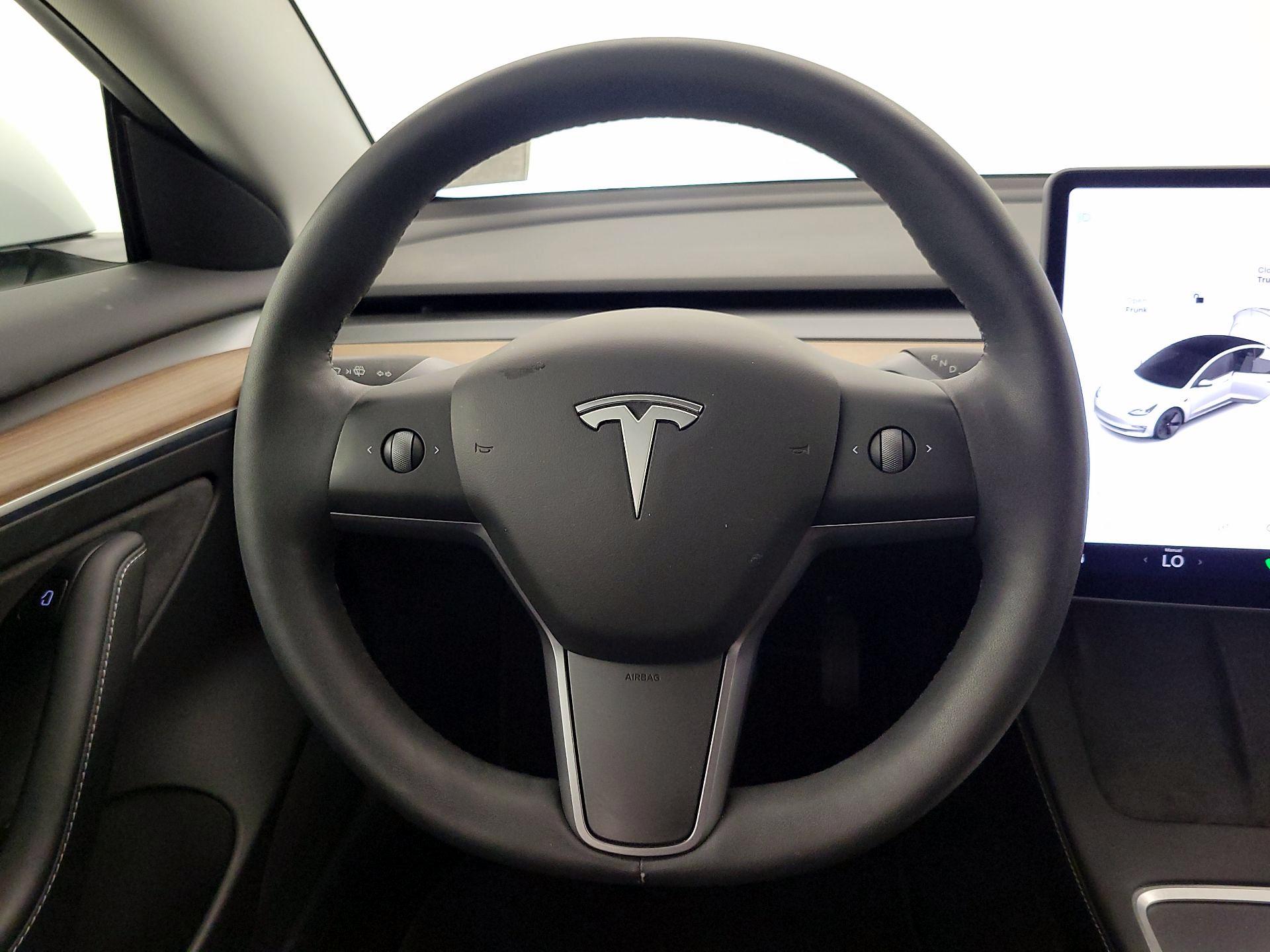Thumbnail: 2021 Tesla Model 3 - 10