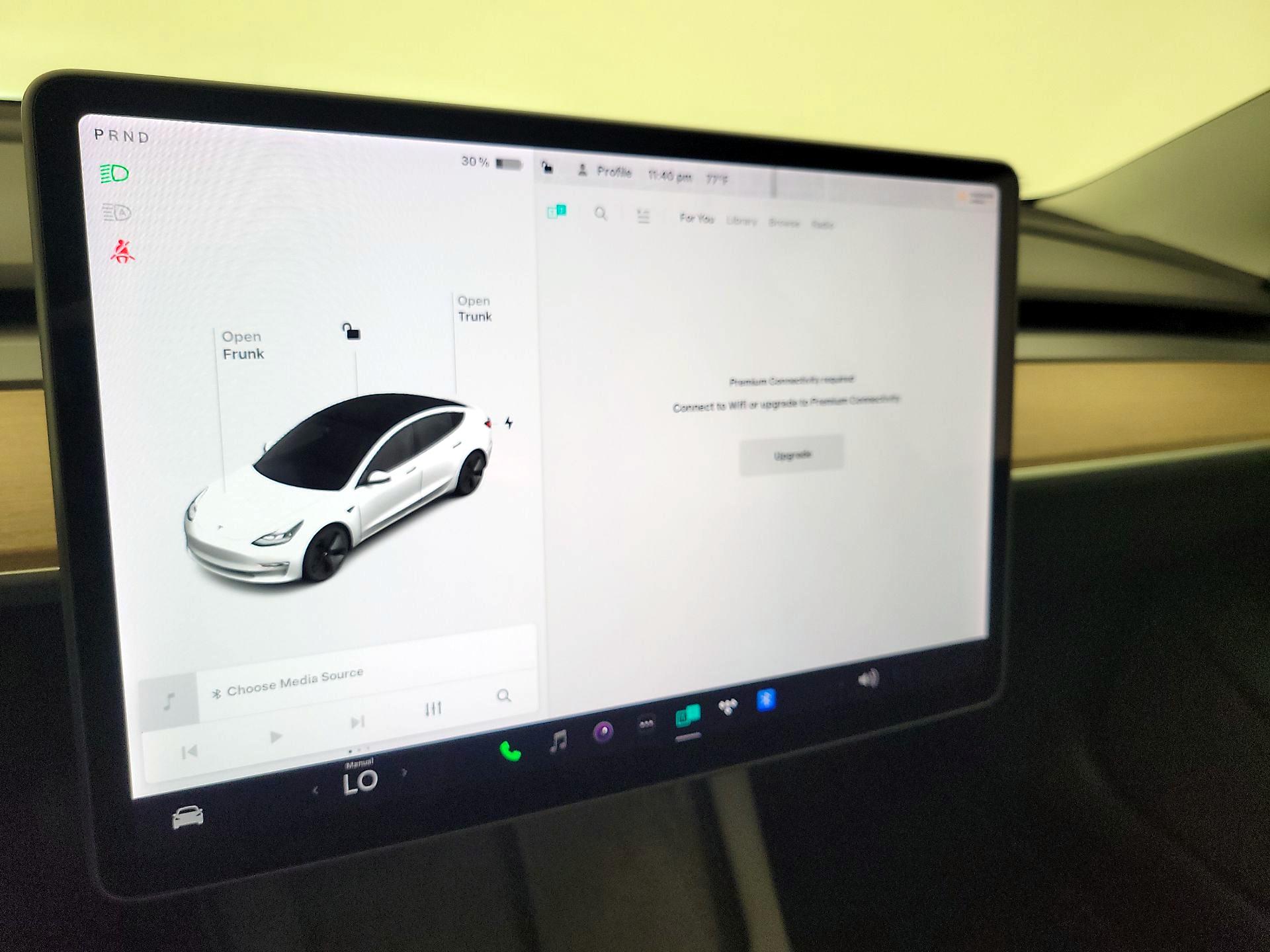 Thumbnail: 2021 Tesla Model 3 - 15