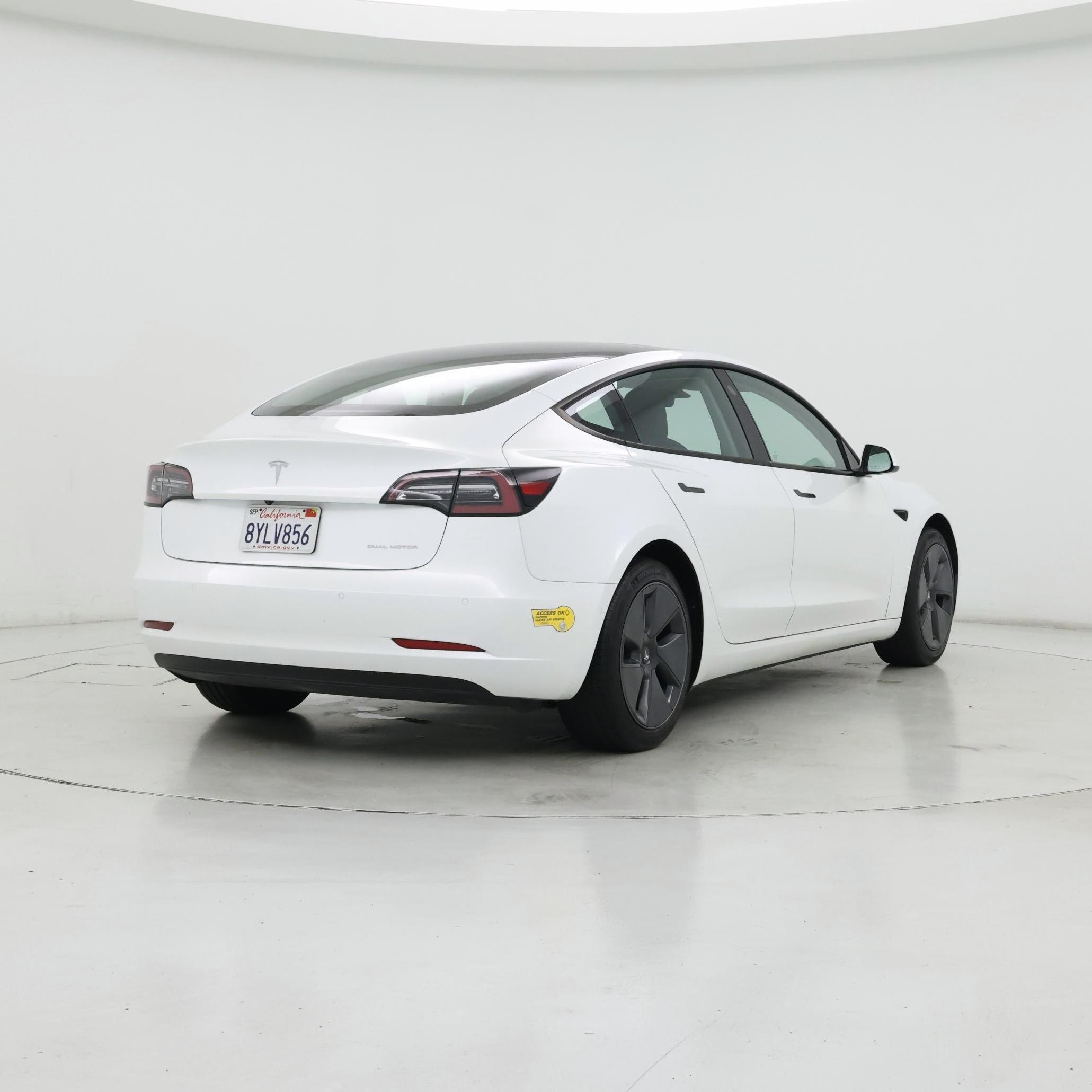 Thumbnail: 2021 Tesla Model 3 - 8
