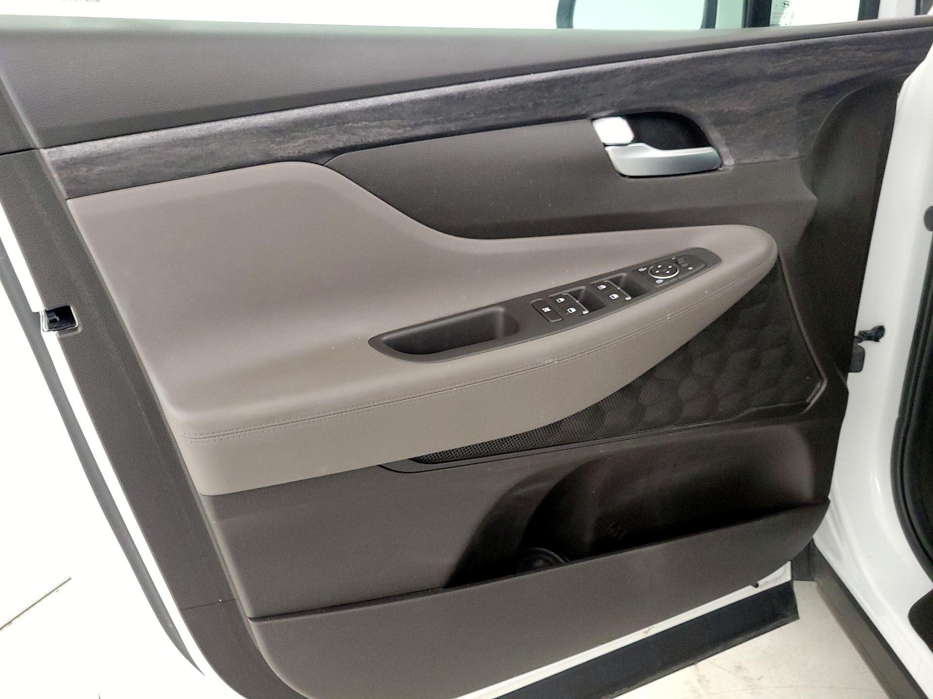 Thumbnail: 2020 Hyundai Santa Fe - 12