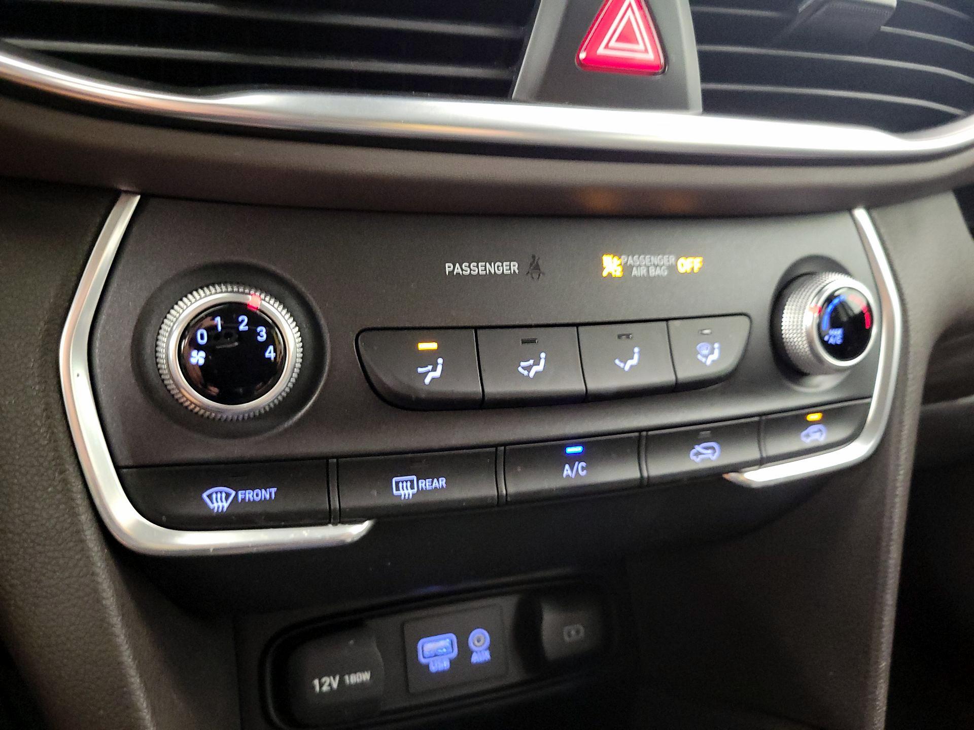 Thumbnail: 2020 Hyundai Santa Fe - 16