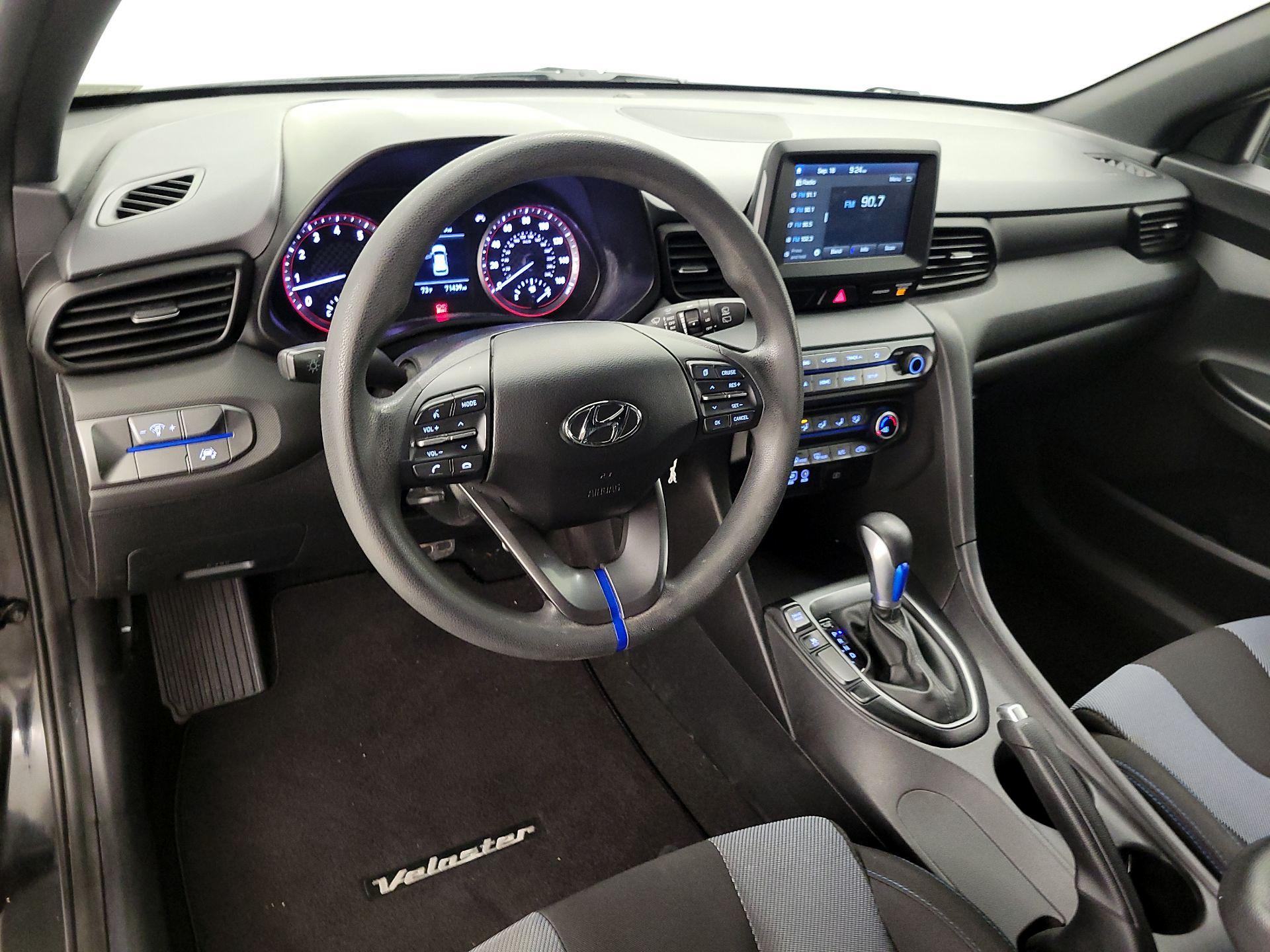 Thumbnail: 2020 Hyundai Veloster - 9