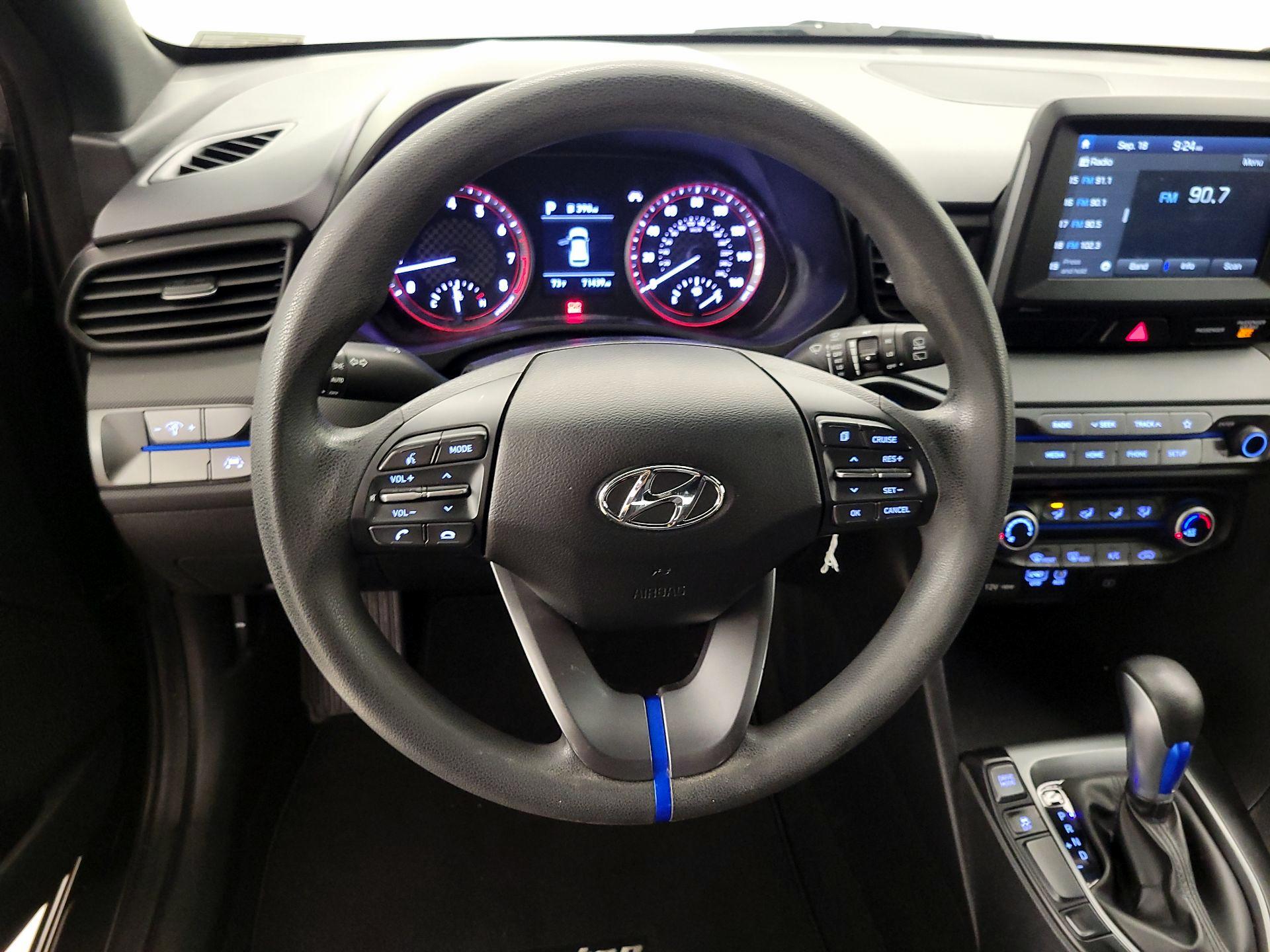 Thumbnail: 2020 Hyundai Veloster - 10