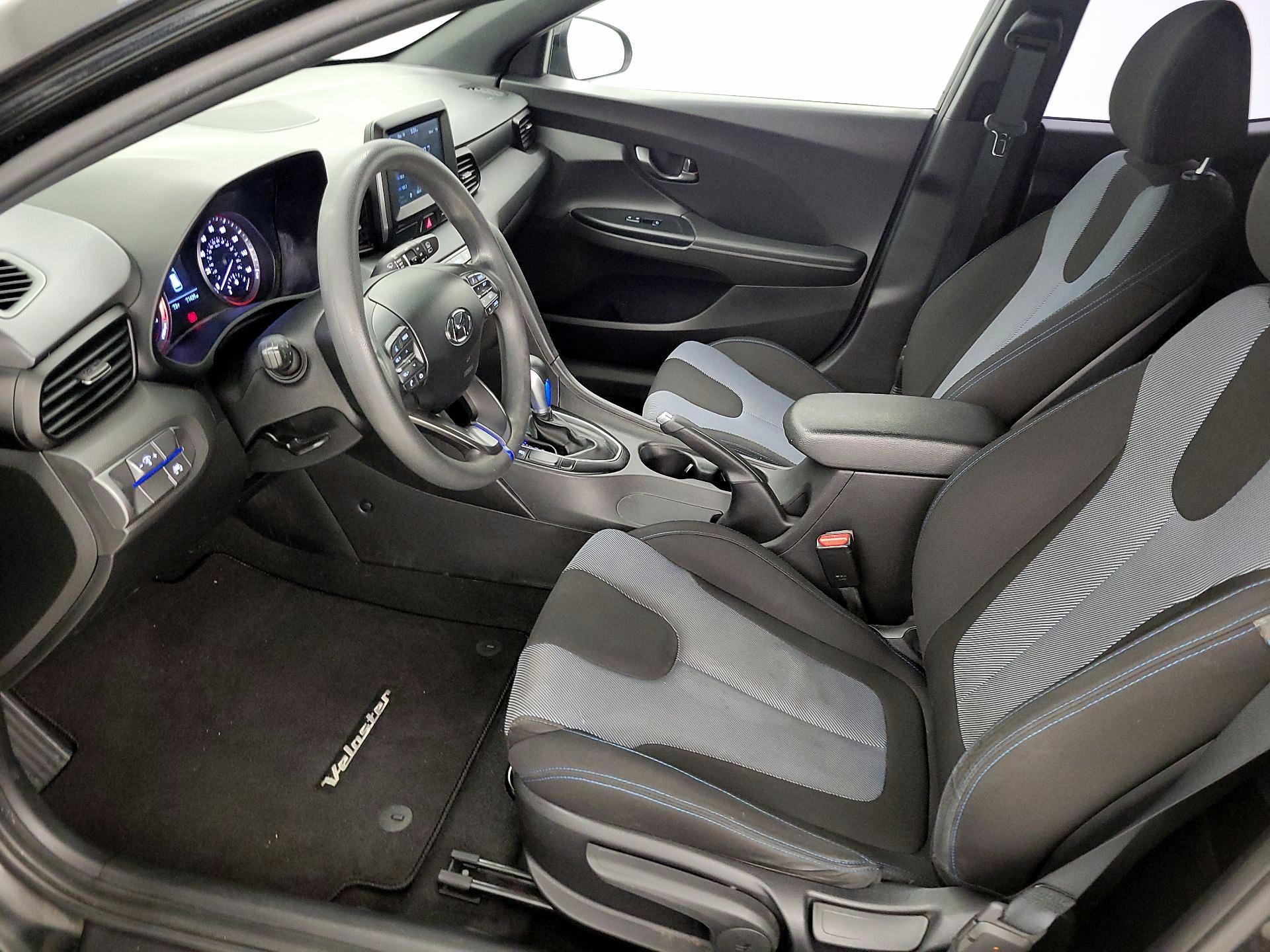 Thumbnail: 2020 Hyundai Veloster - 11