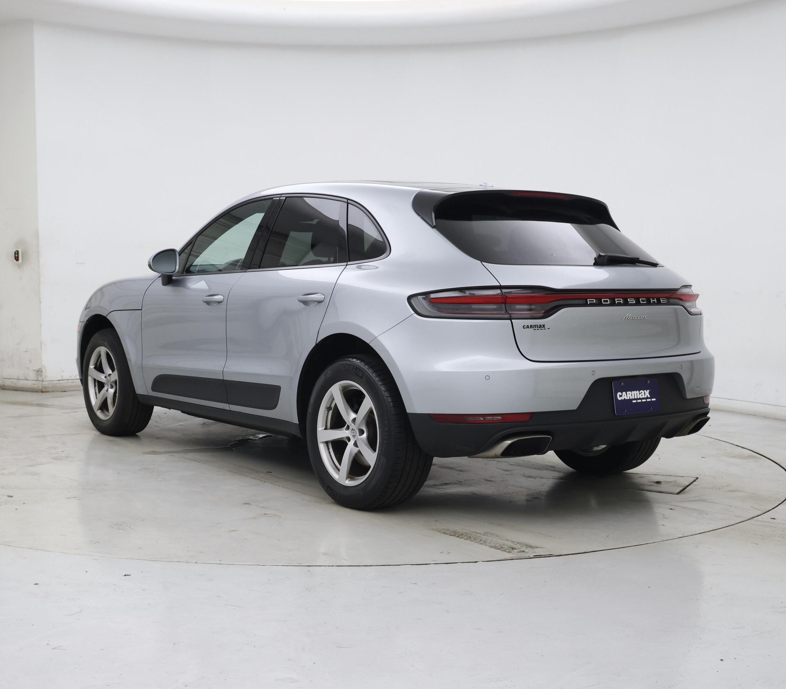 Thumbnail: 2021 Porsche Macan - 2
