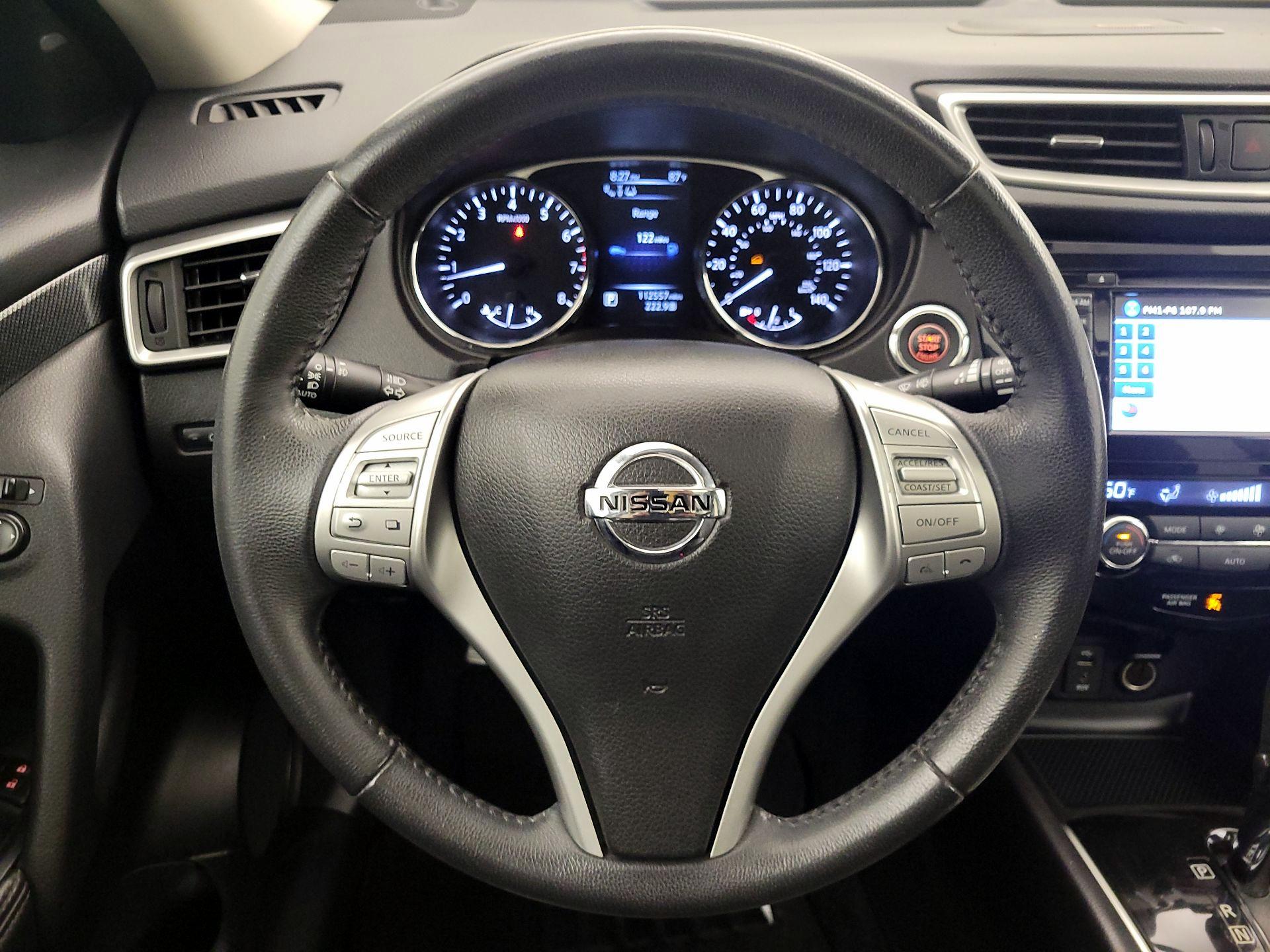 Thumbnail: 2015 Nissan Rogue - 10