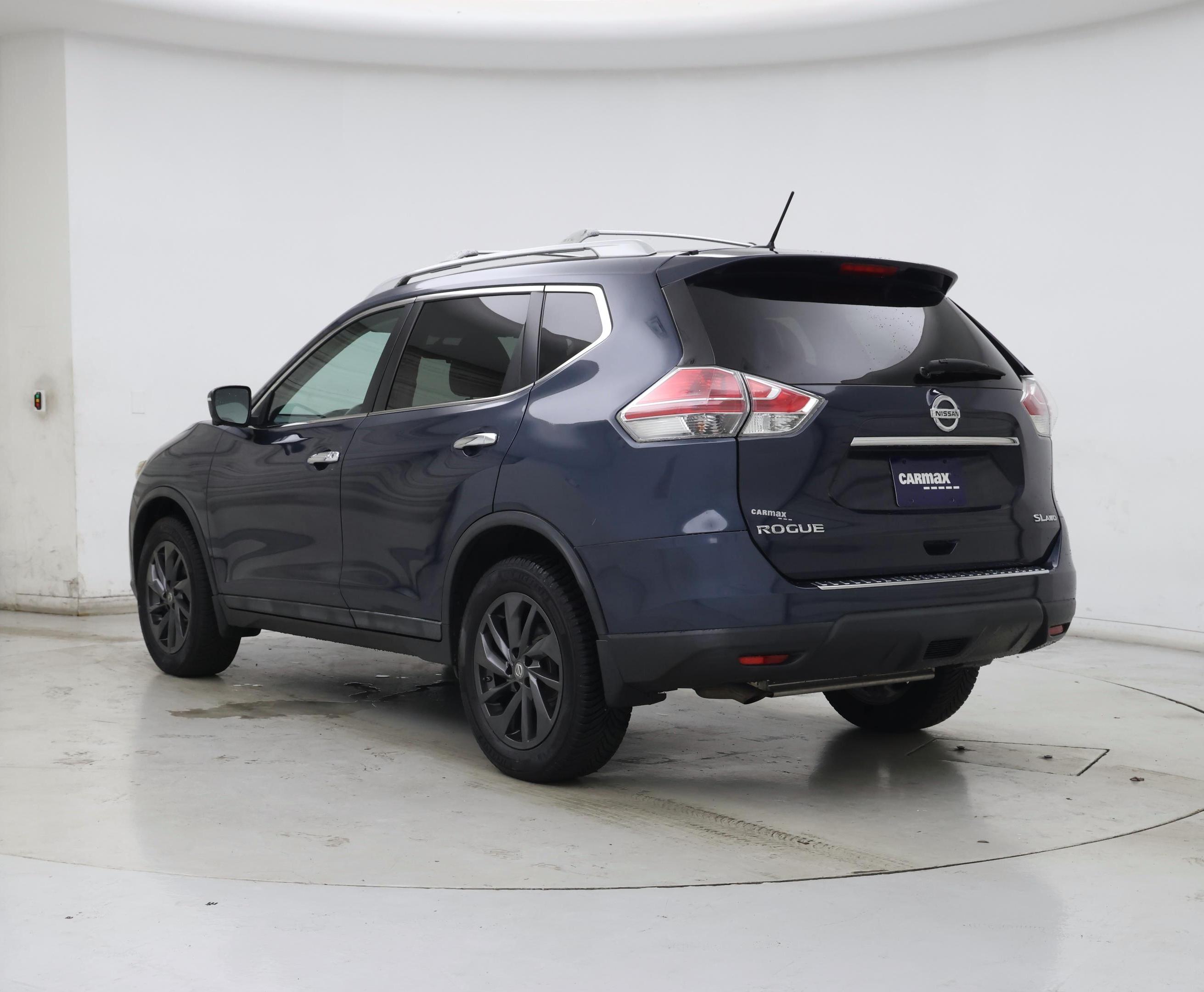 Thumbnail: 2015 Nissan Rogue - 2