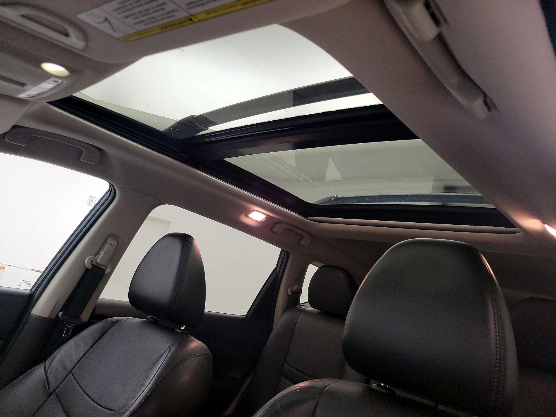 Thumbnail: 2015 Nissan Rogue - 20