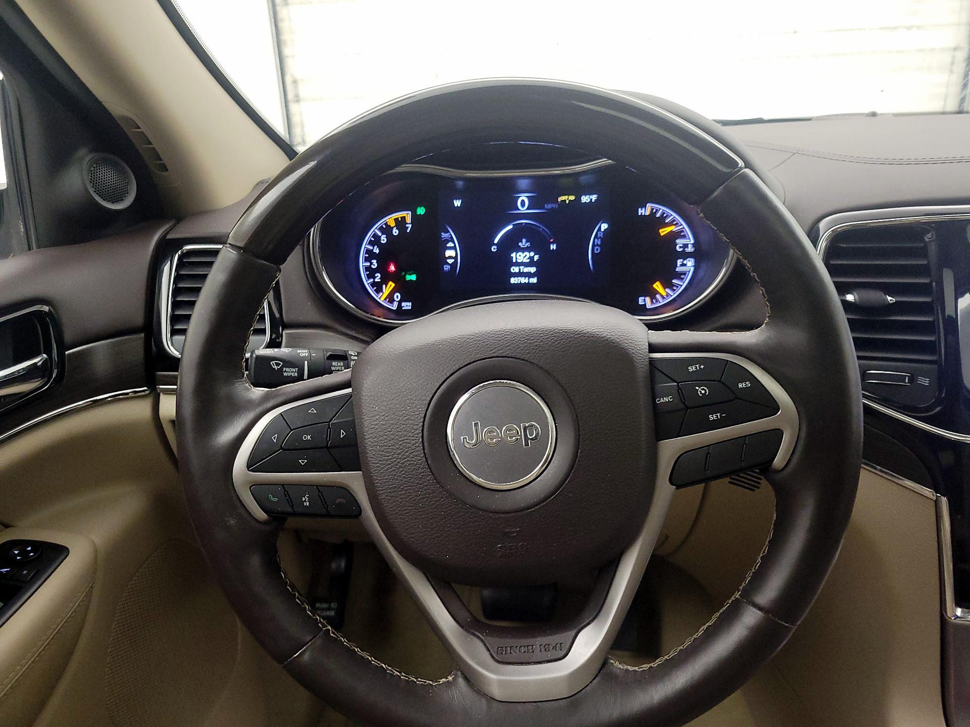 Thumbnail: 2020 Jeep Grand Cherokee - 10