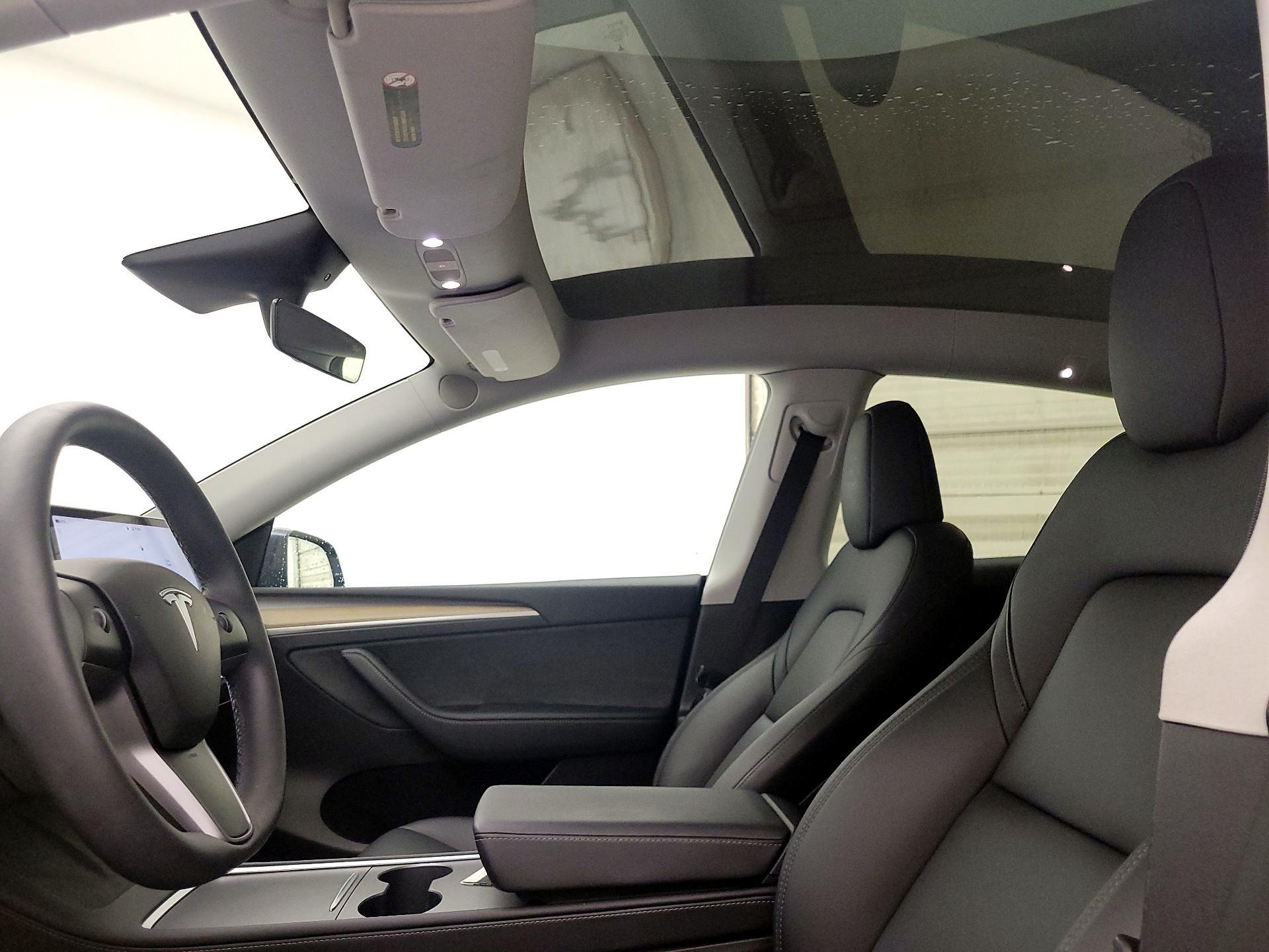 Thumbnail: 2023 Tesla Model Y - 17