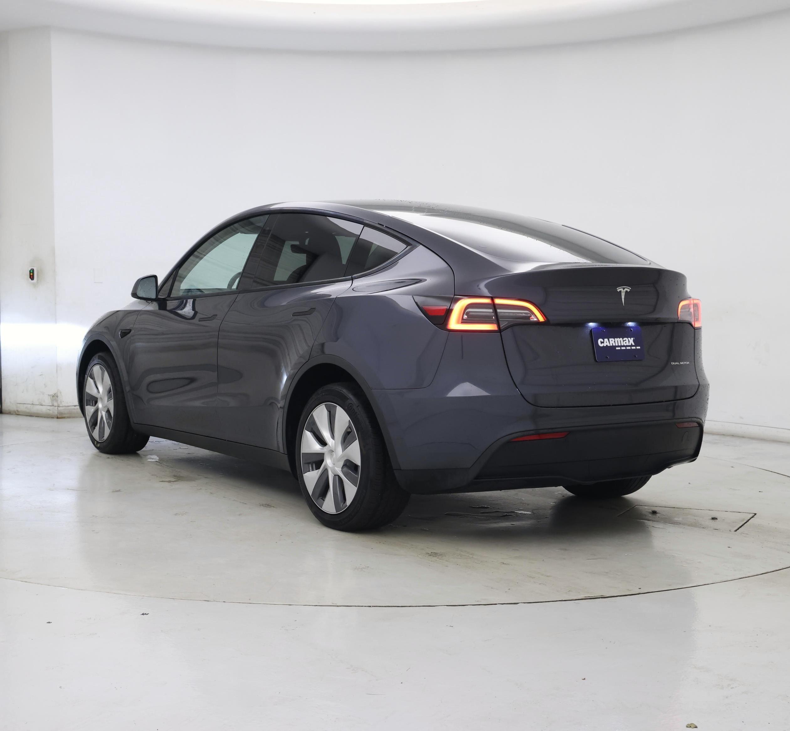 Thumbnail: 2023 Tesla Model Y - 2