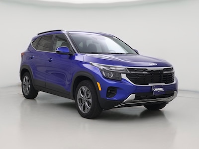 Blue 2024 Kia Seltos S