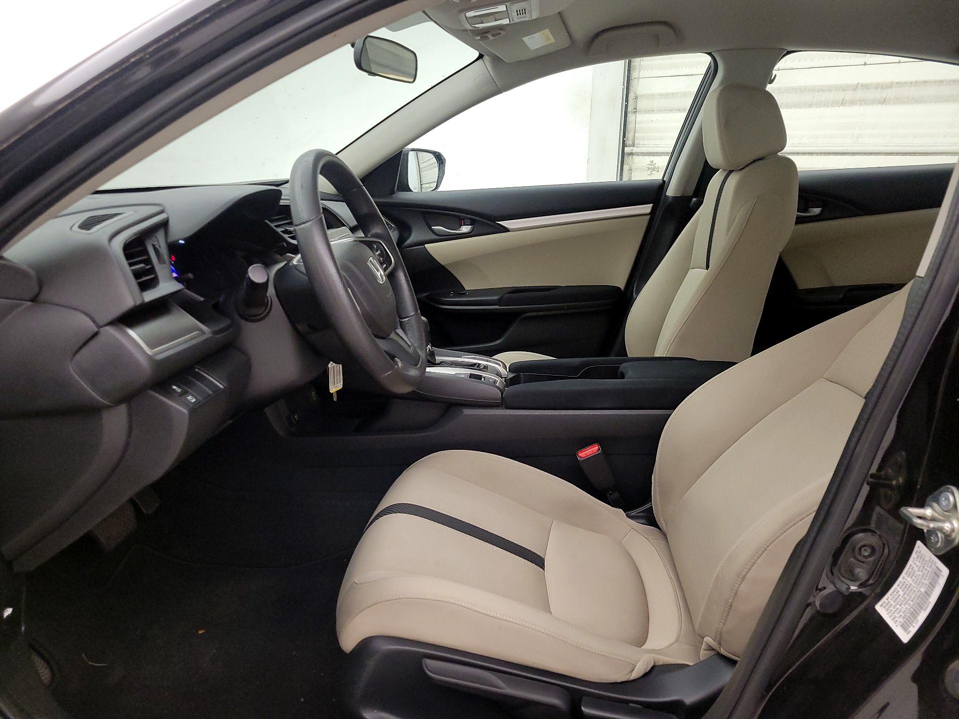Thumbnail: 2016 Honda Civic - 11