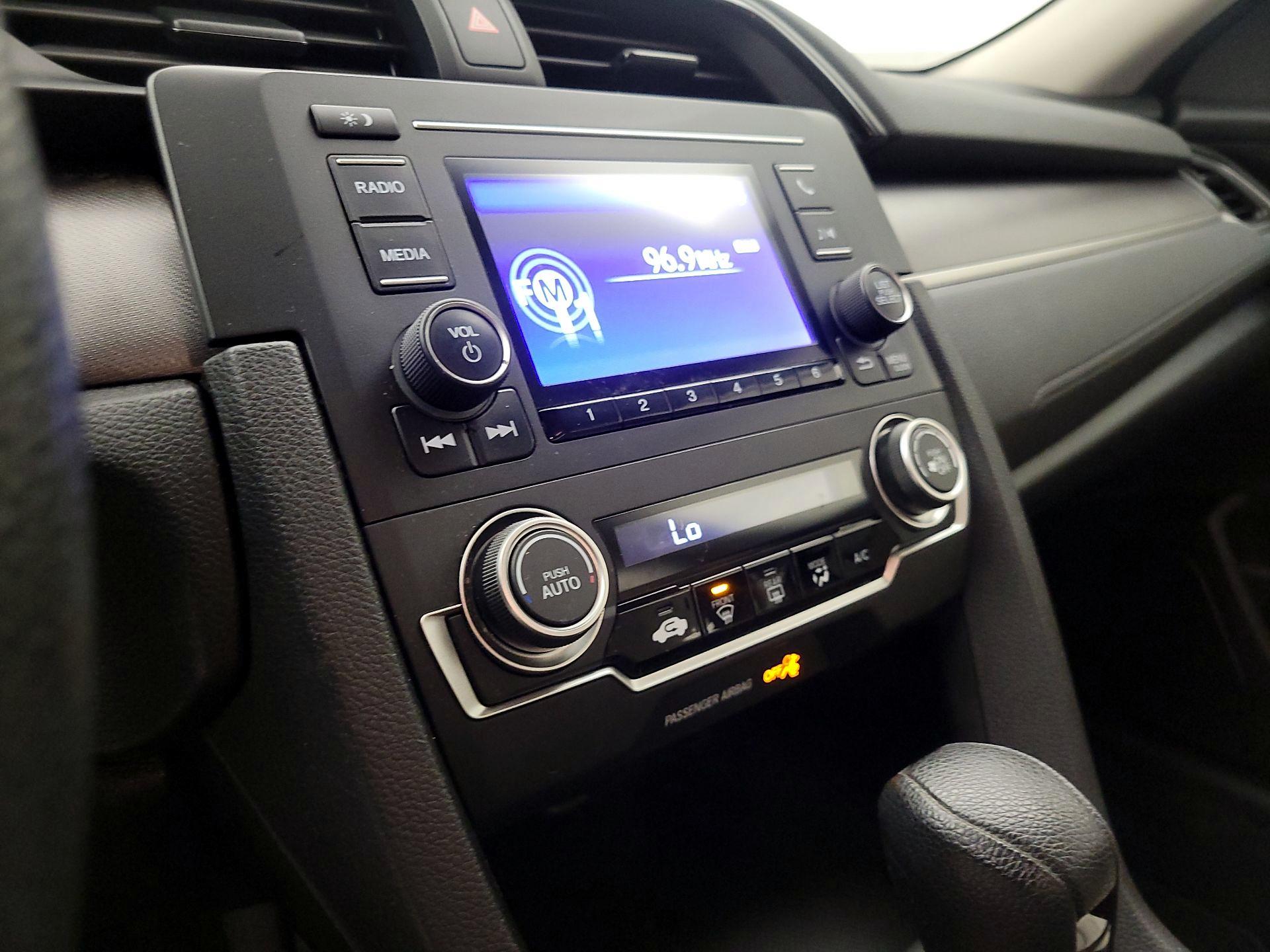 Thumbnail: 2016 Honda Civic - 16