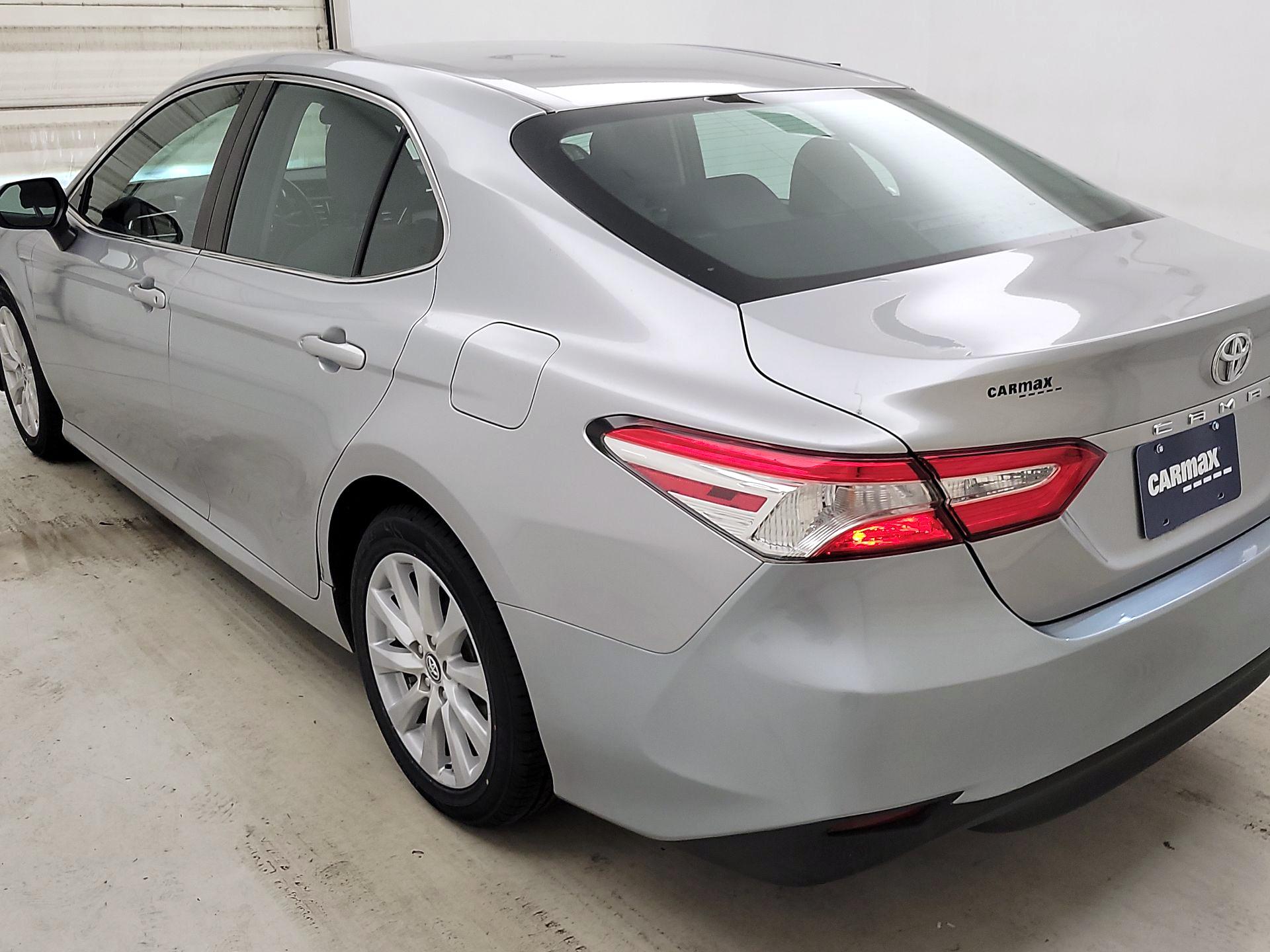 Thumbnail: 2018 Toyota Camry - 7