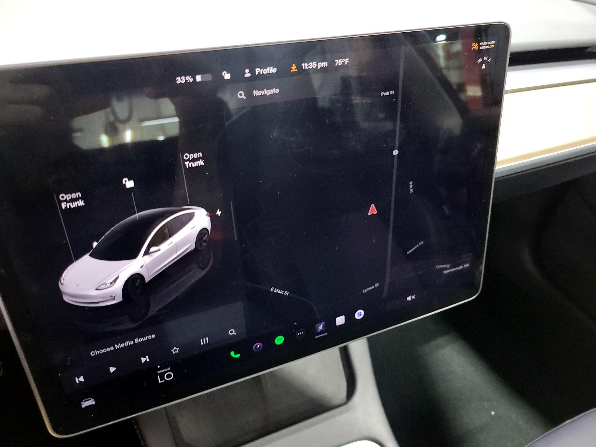 Thumbnail: 2023 Tesla Model 3 - 13