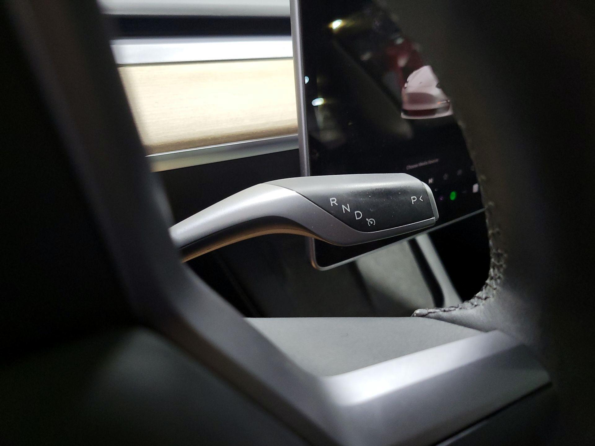 Thumbnail: 2023 Tesla Model 3 - 17