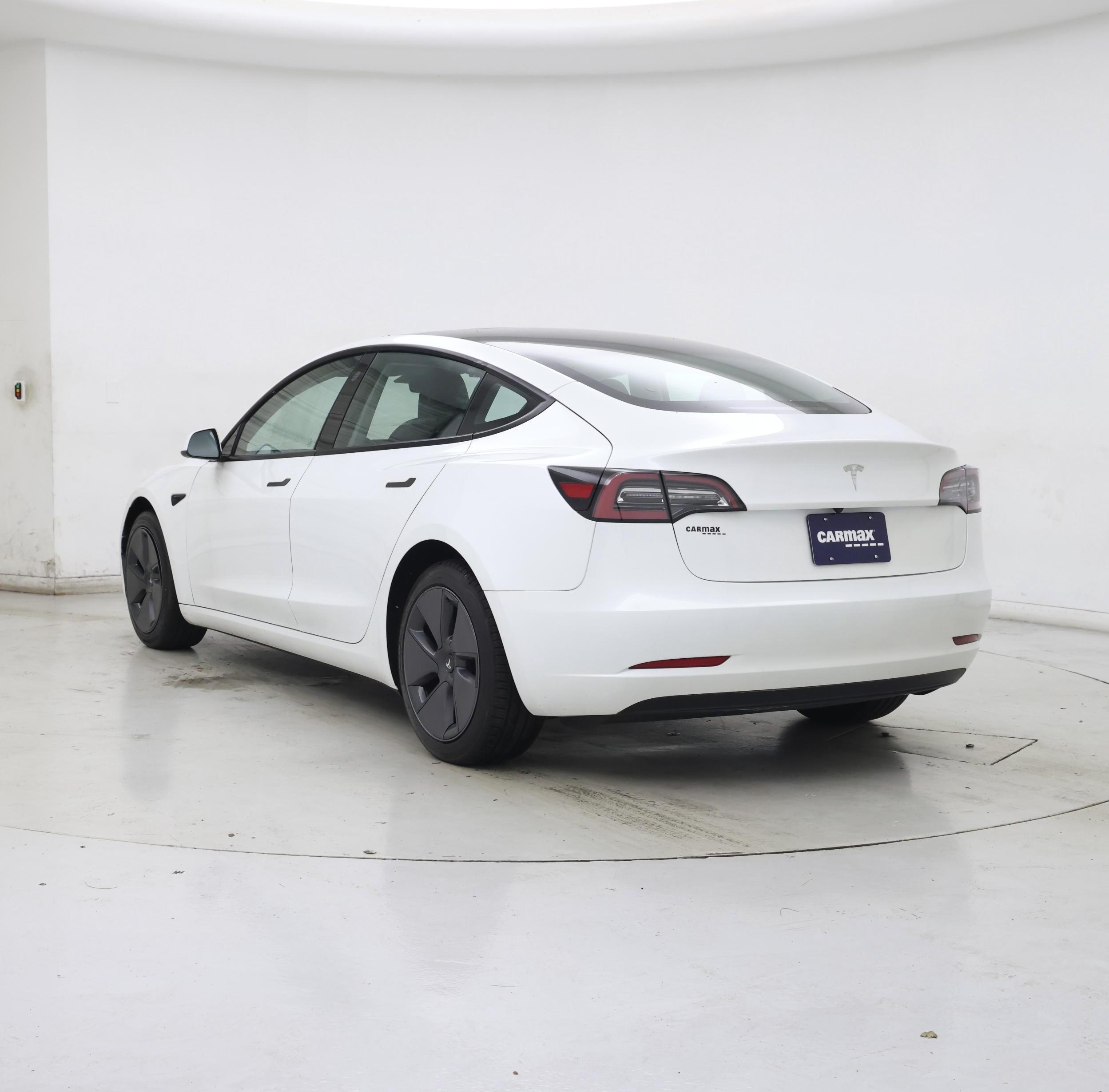 Thumbnail: 2023 Tesla Model 3 - 2