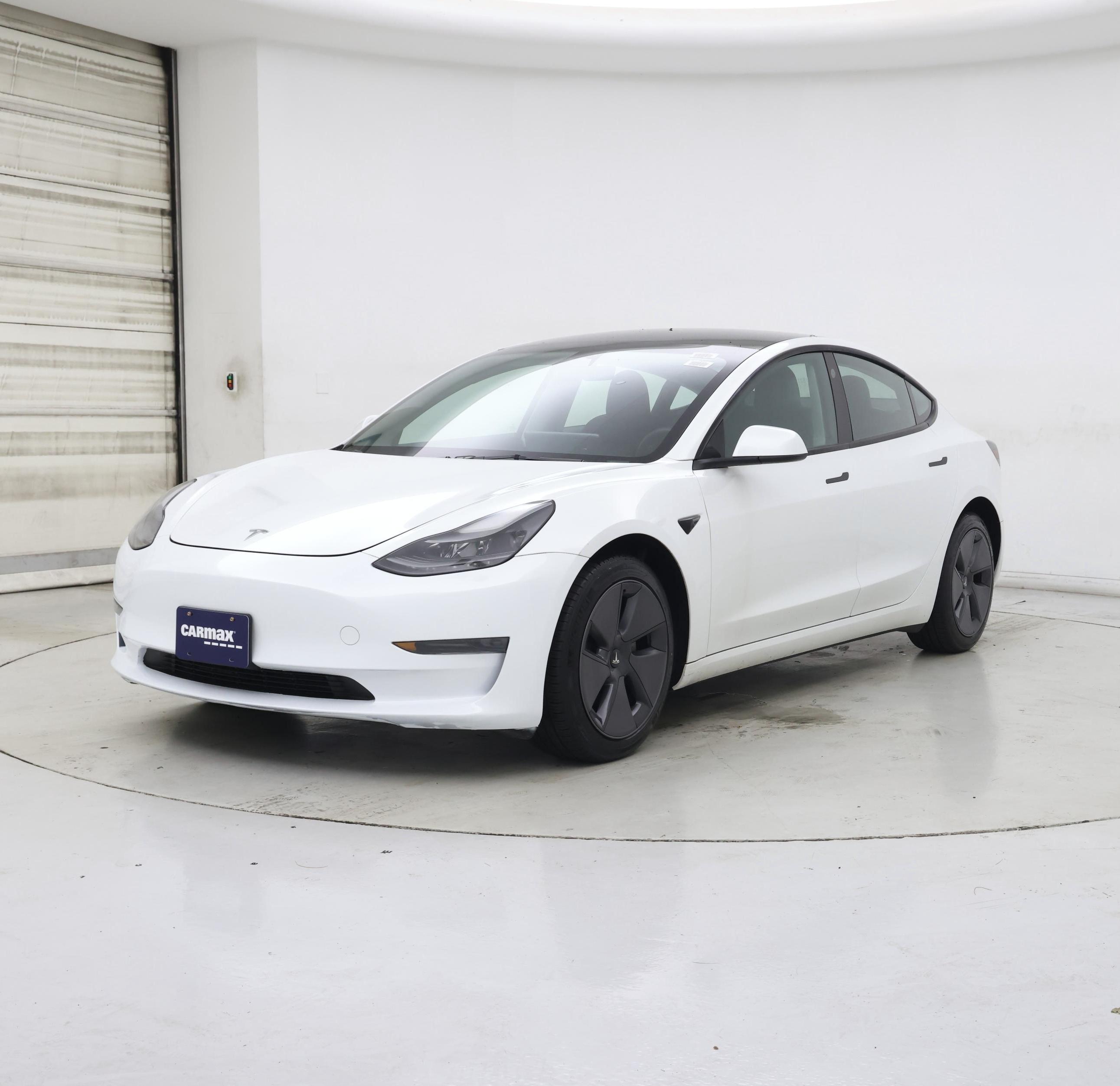 Thumbnail: 2023 Tesla Model 3 - 4