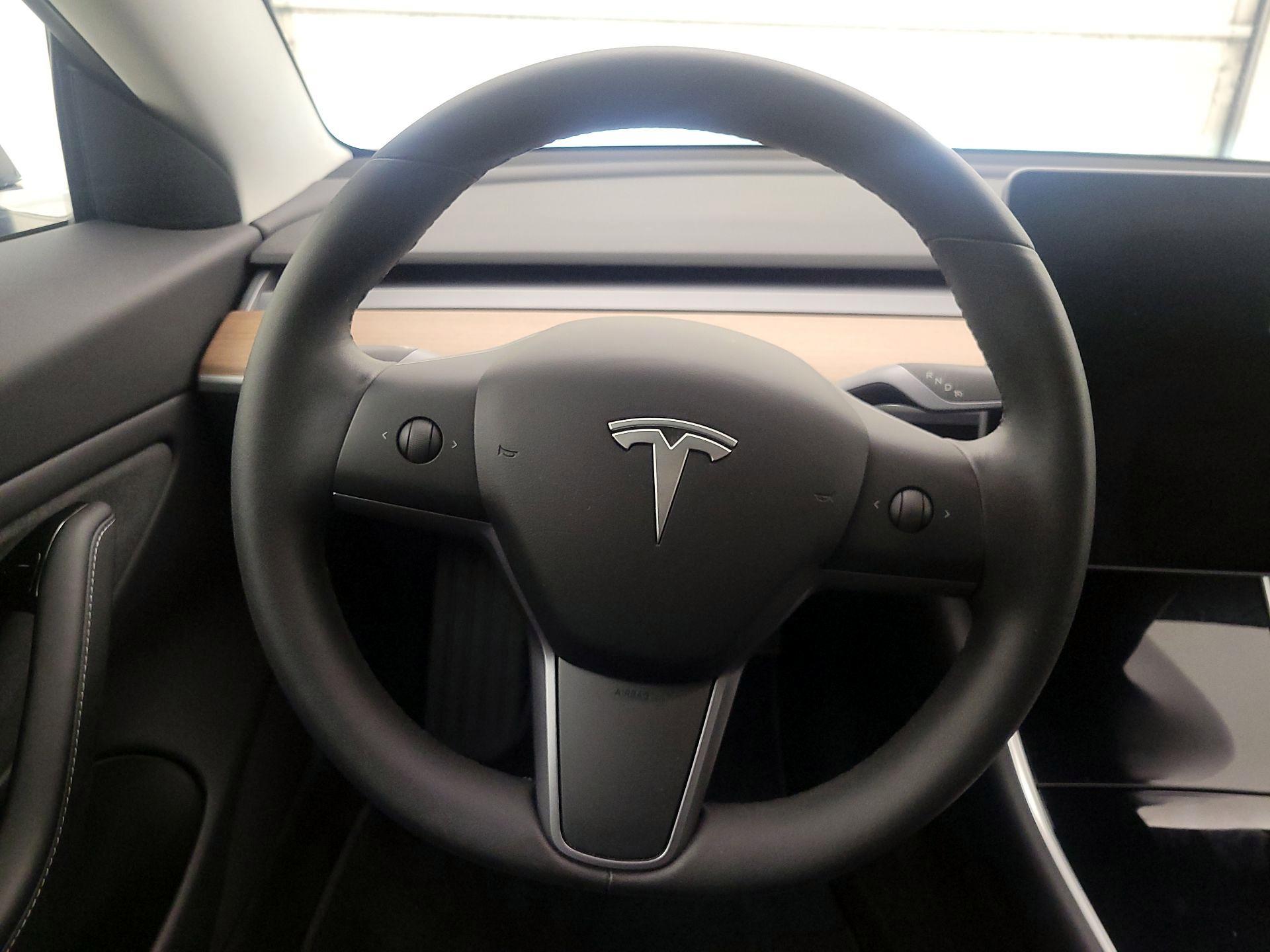 Thumbnail: 2019 Tesla Model 3 - 10