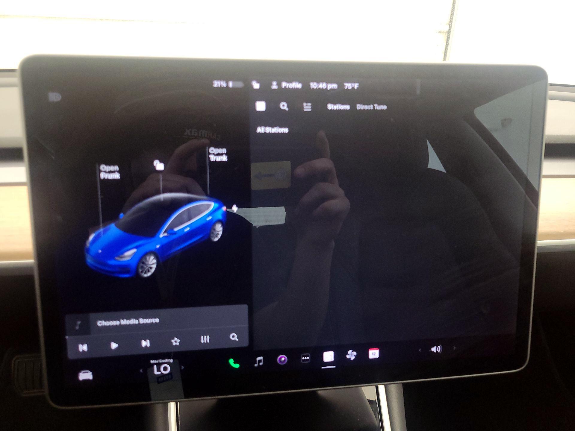 Thumbnail: 2019 Tesla Model 3 - 15