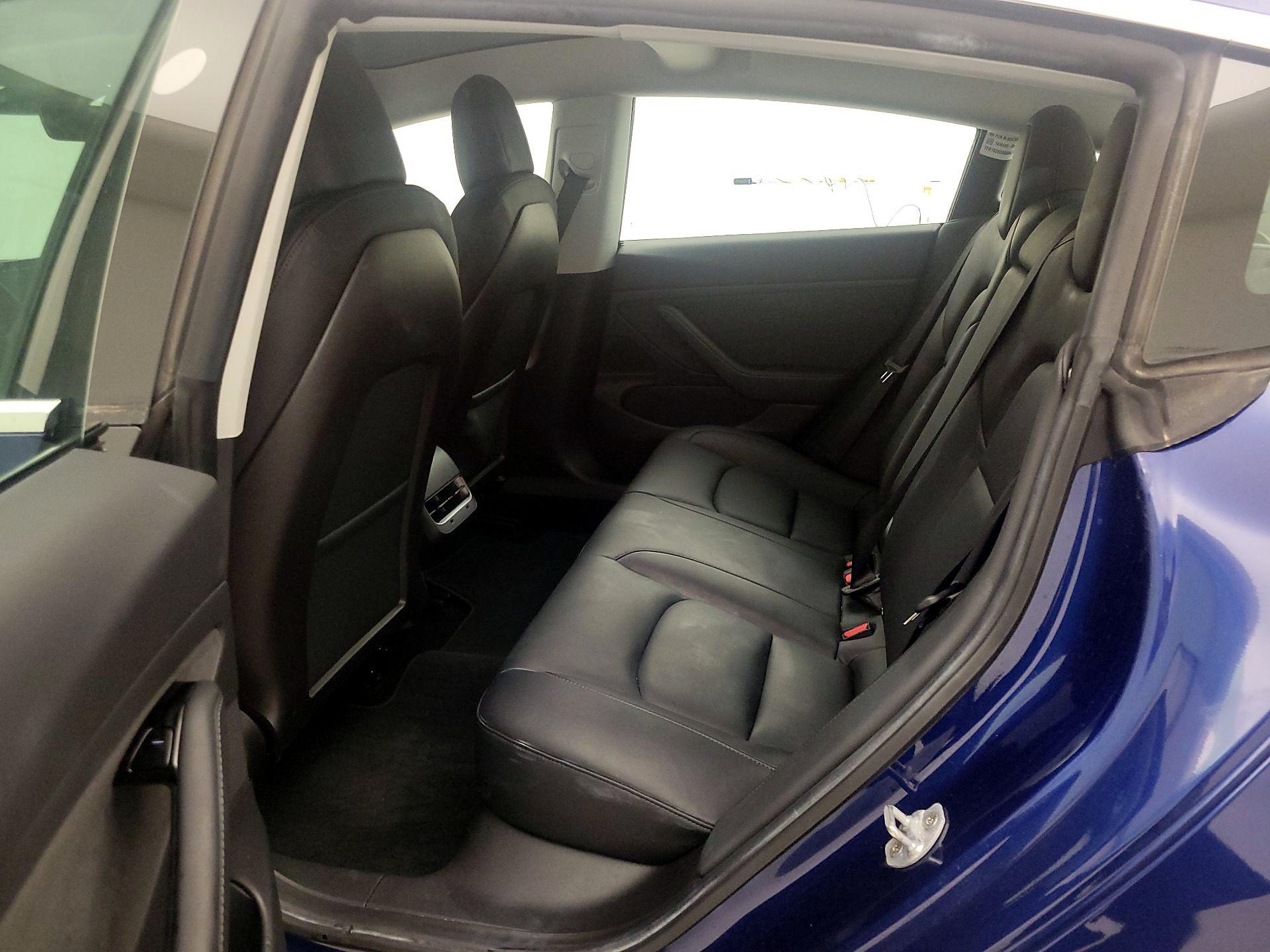 Thumbnail: 2019 Tesla Model 3 - 19