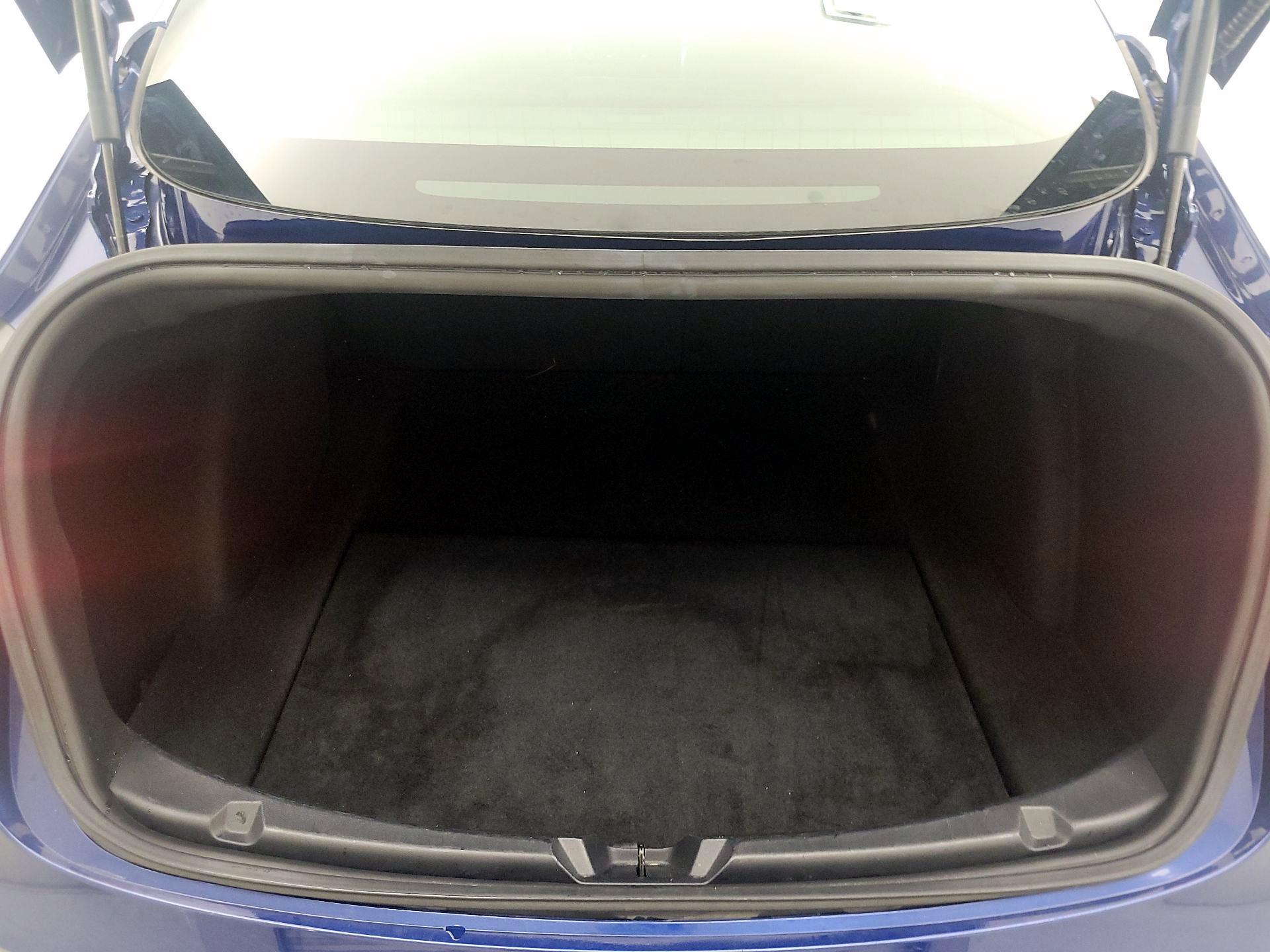 Thumbnail: 2019 Tesla Model 3 - 20