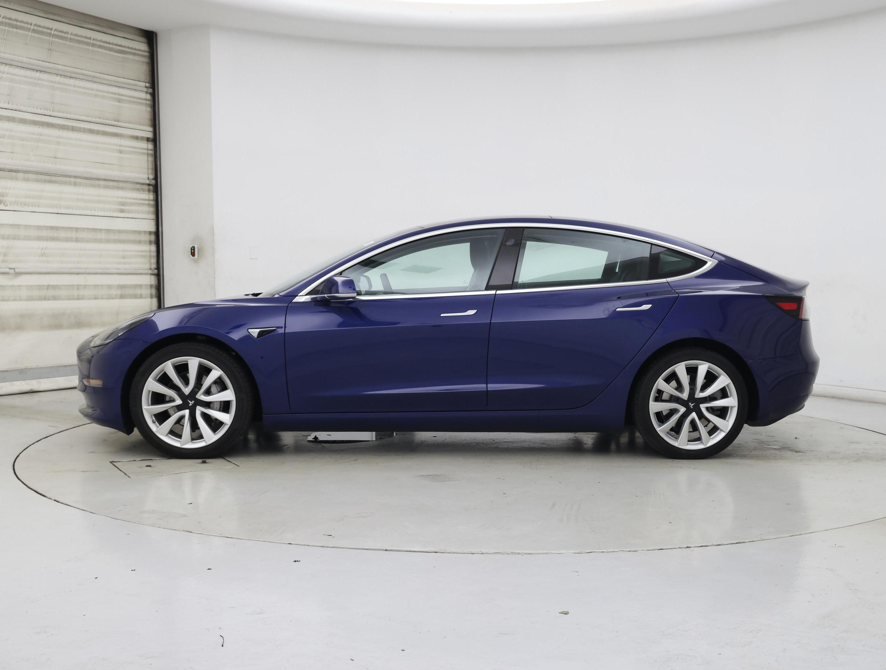 Thumbnail: 2019 Tesla Model 3 - 3