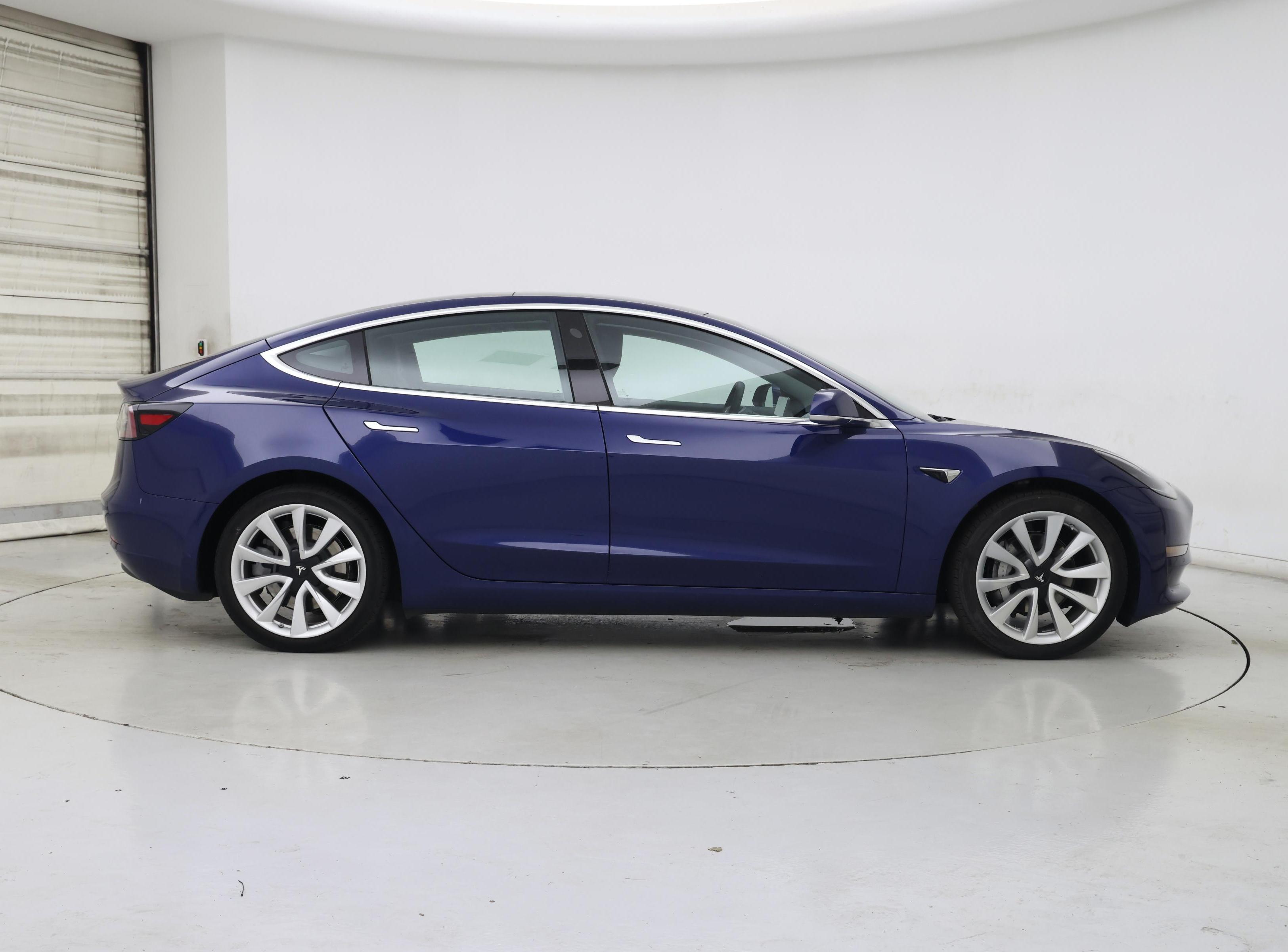 Thumbnail: 2019 Tesla Model 3 - 7