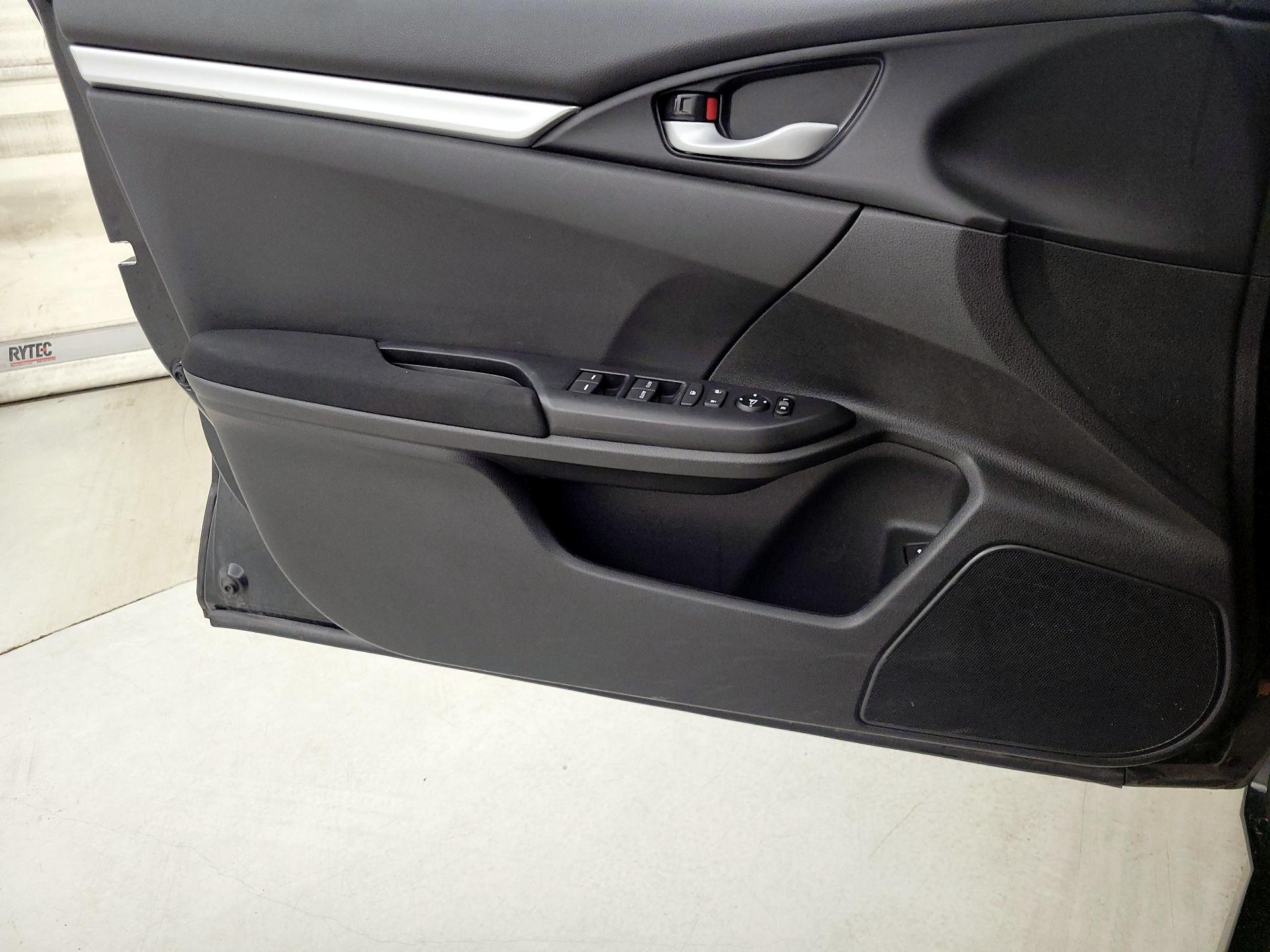 Thumbnail: 2019 Honda Civic - 12