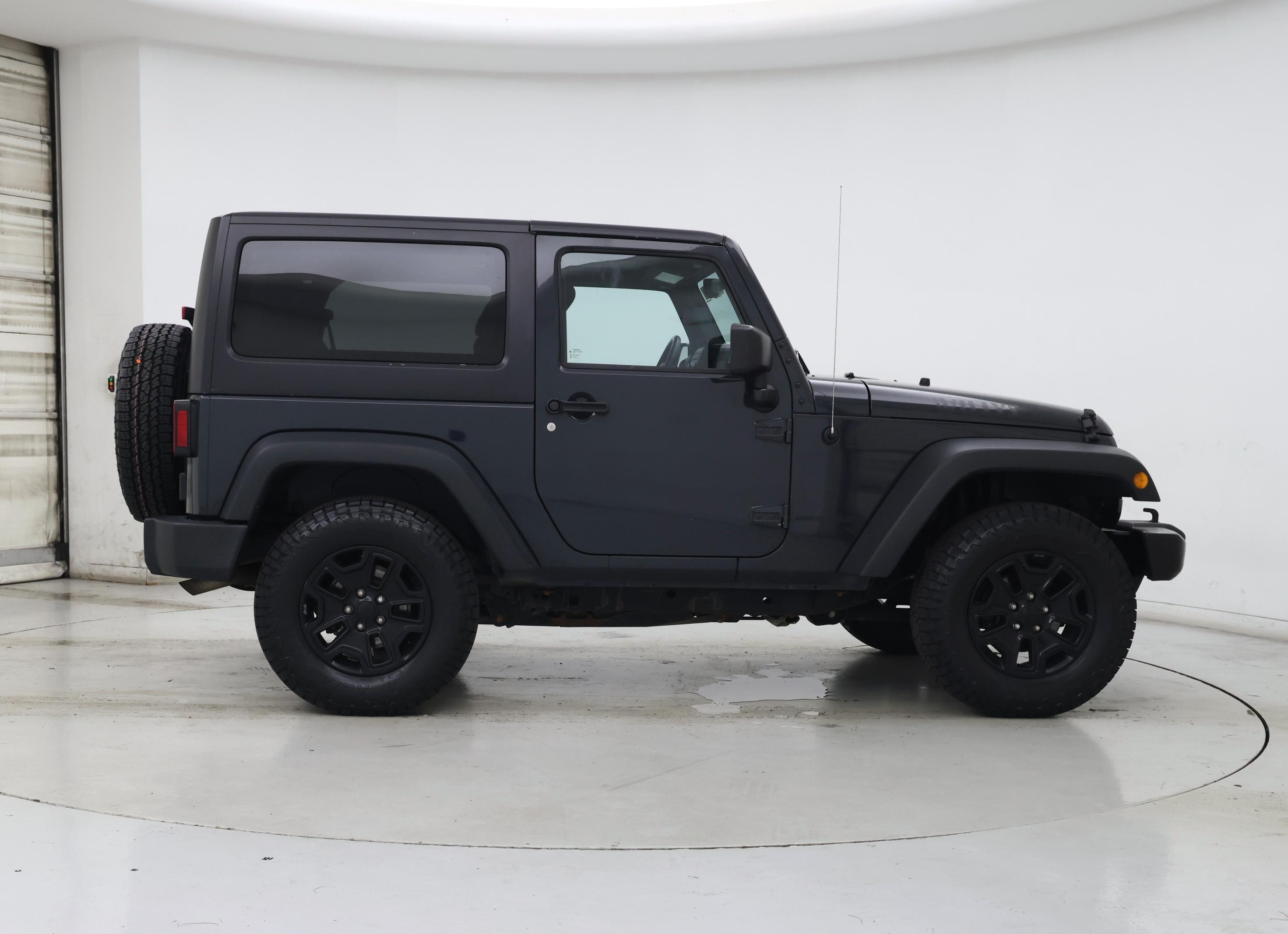 Thumbnail: 2017 Jeep Wrangler - 7