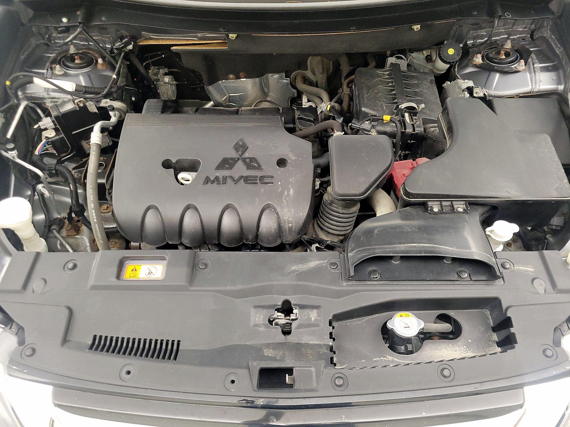 Thumbnail: 2018 Mitsubishi Outlander - 20