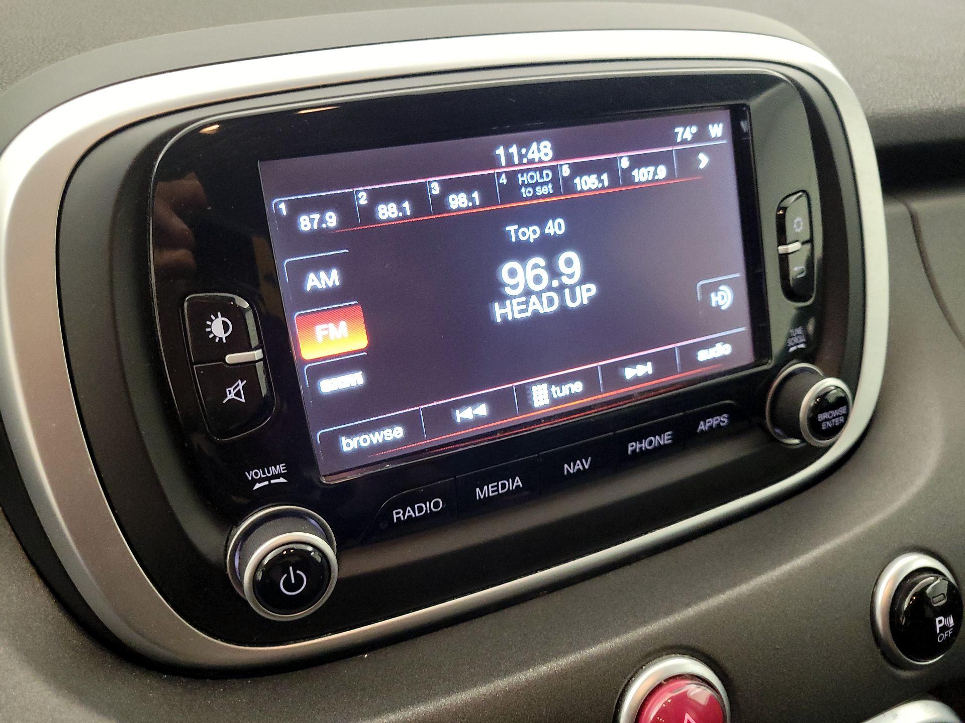 Thumbnail: 2016 Fiat 500X - 14