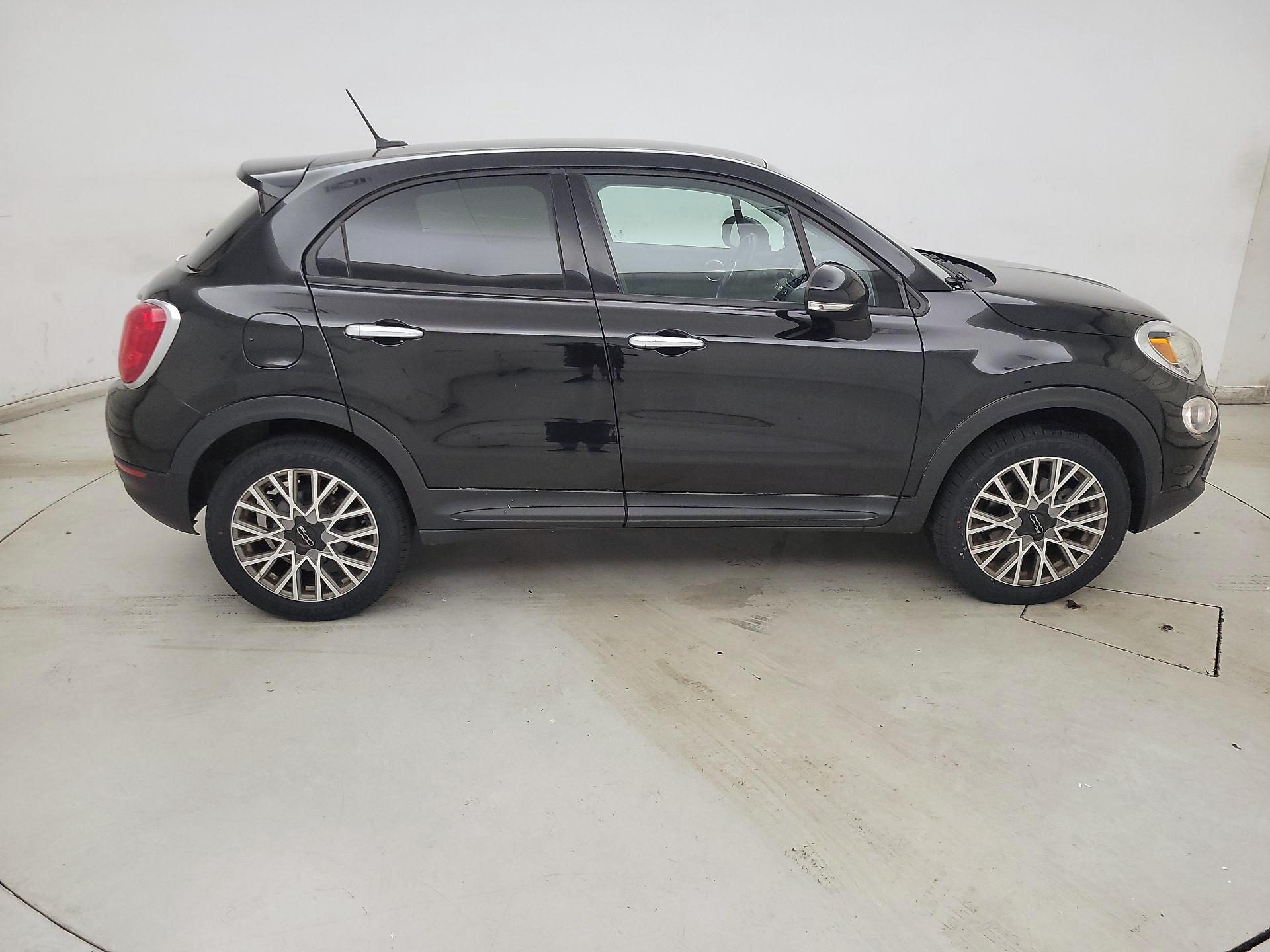 Thumbnail: 2016 Fiat 500X - 4