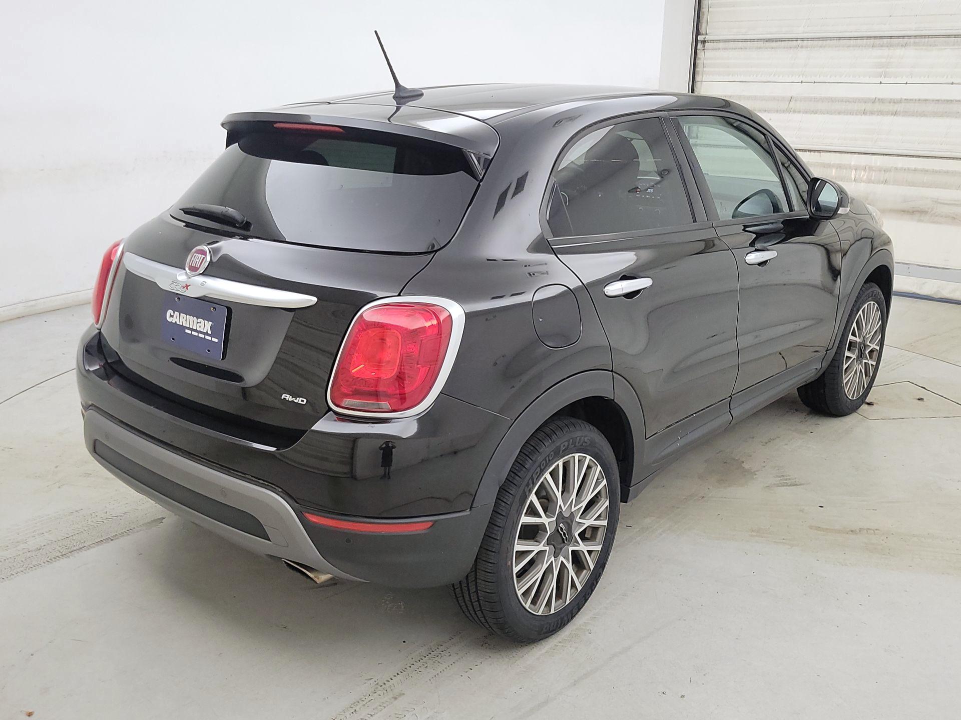 Thumbnail: 2016 Fiat 500X - 5